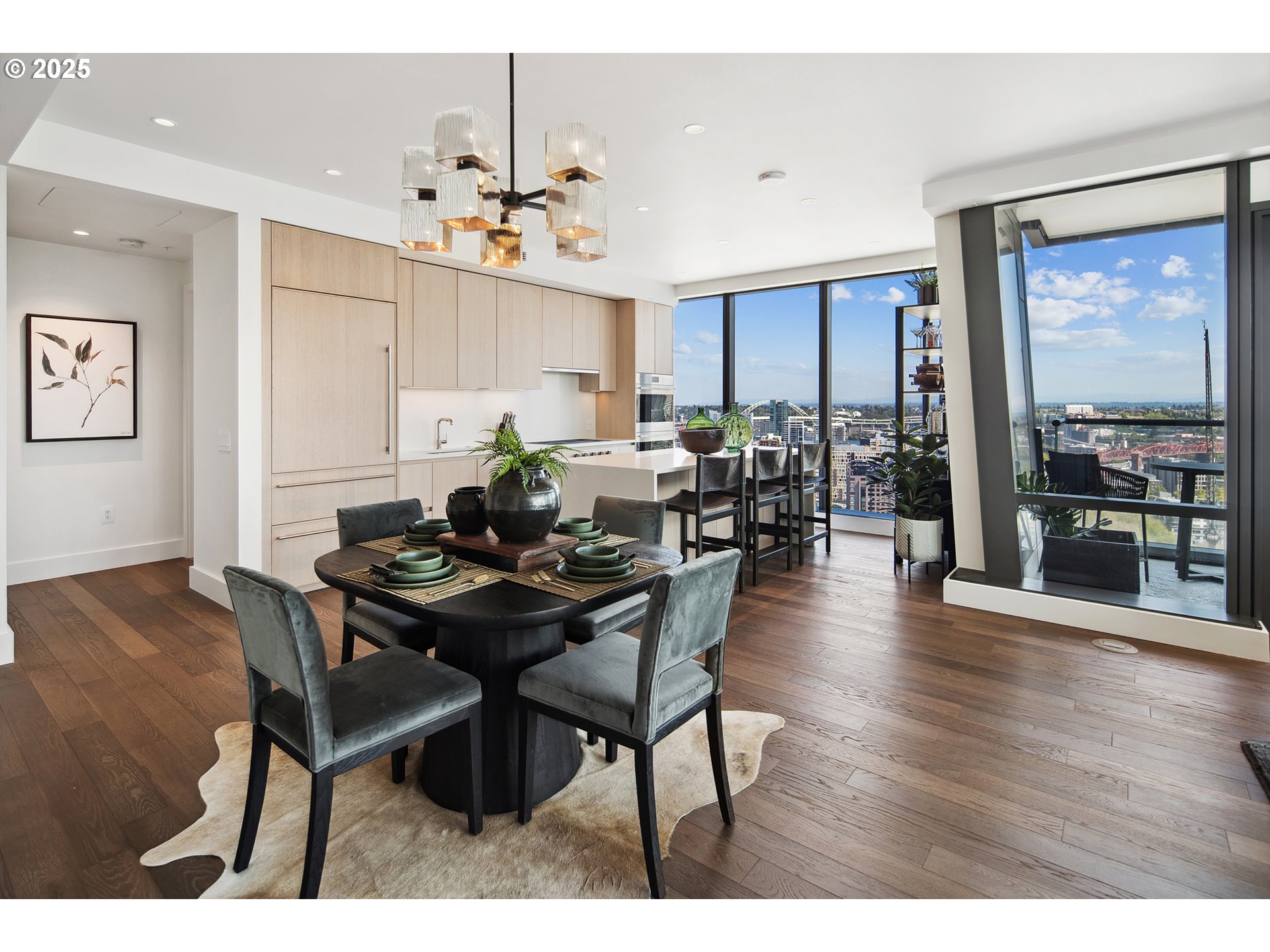 550 SW 10TH AVE 2306