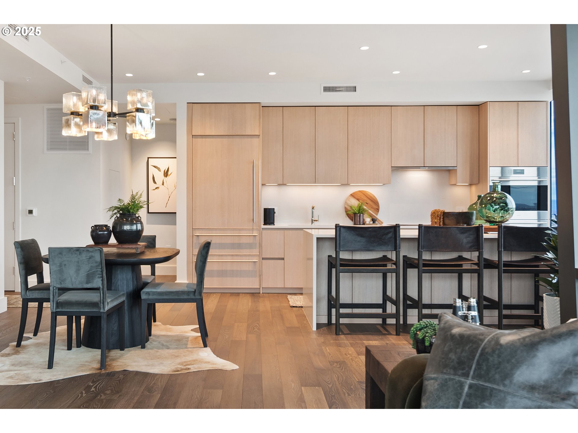 550 SW 10TH AVE 2306