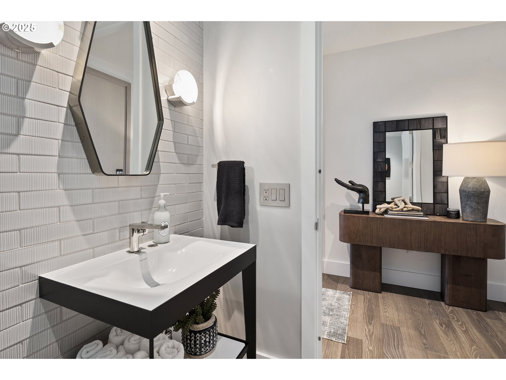 550 SW 10TH AVE 2306