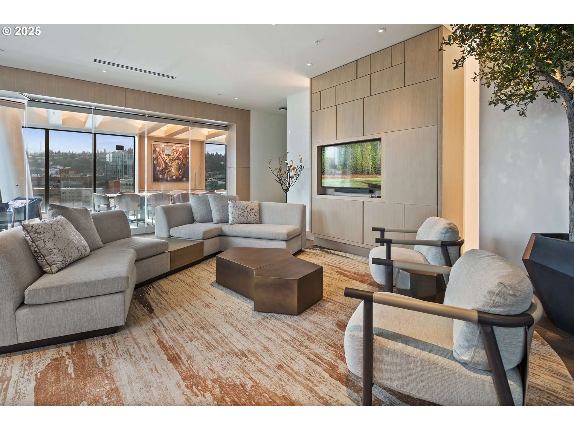 550 SW 10TH AVE 2306