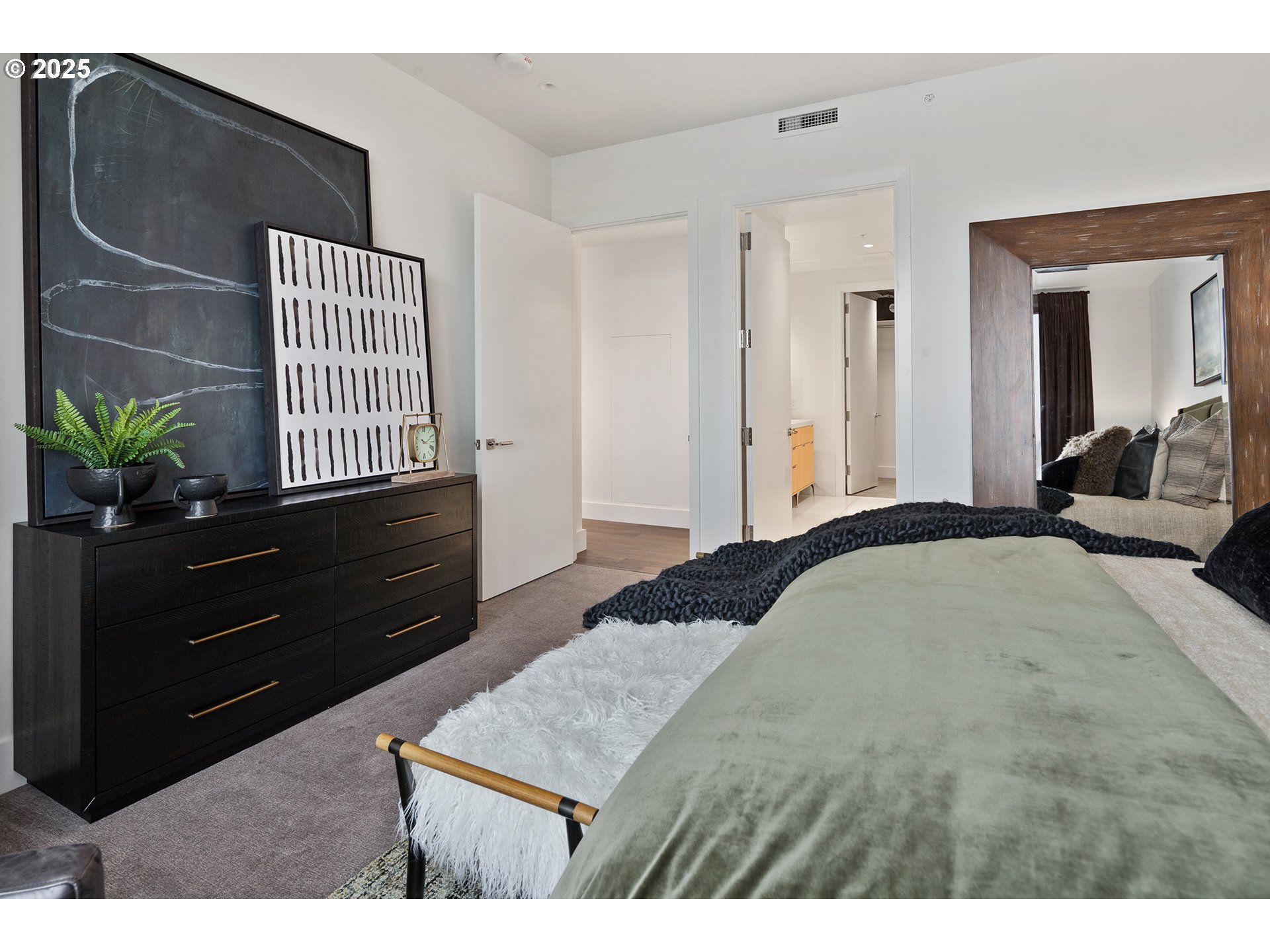 550 SW 10TH AVE 2306