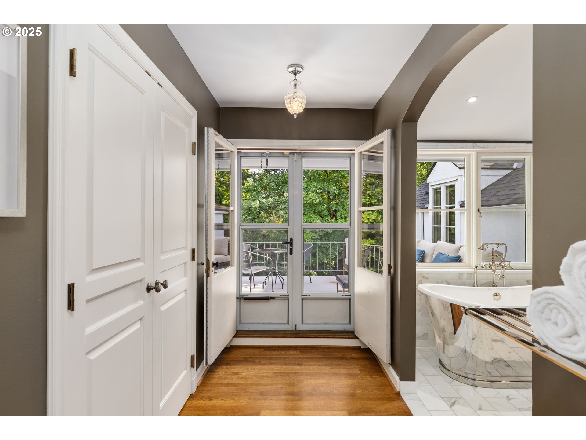 1136 SW DAVENPORT ST