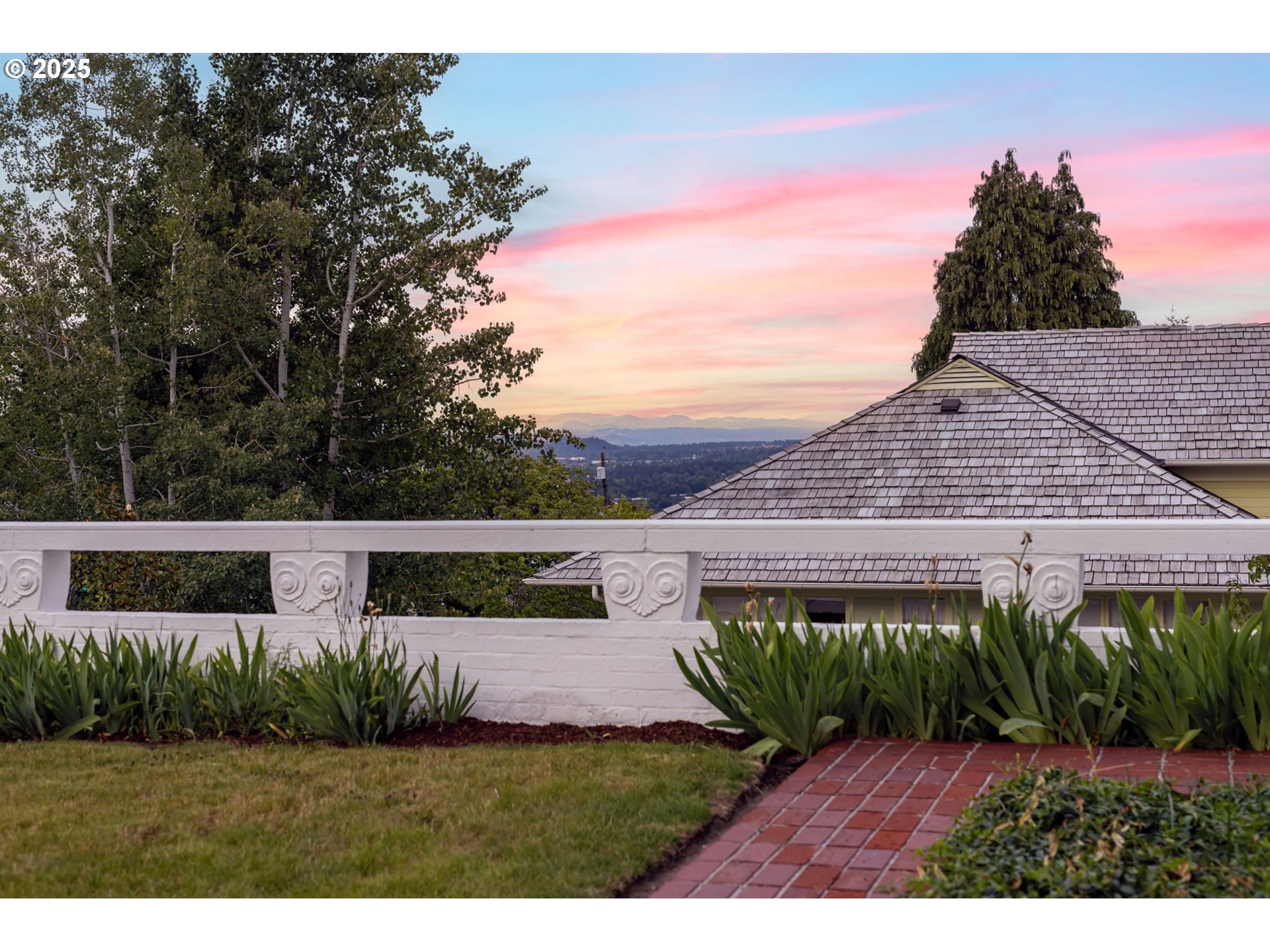 1136 SW DAVENPORT ST