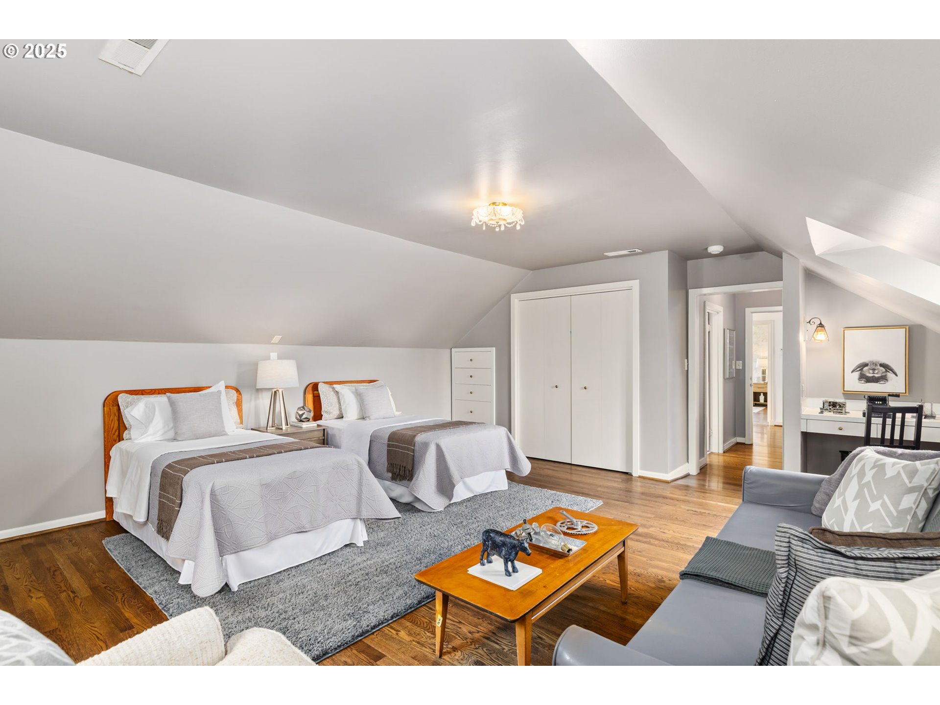 1136 SW DAVENPORT ST