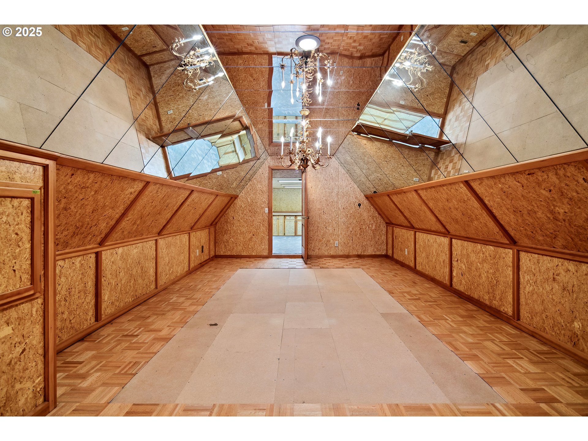 2732 SW SCHOLLS FERRY RD