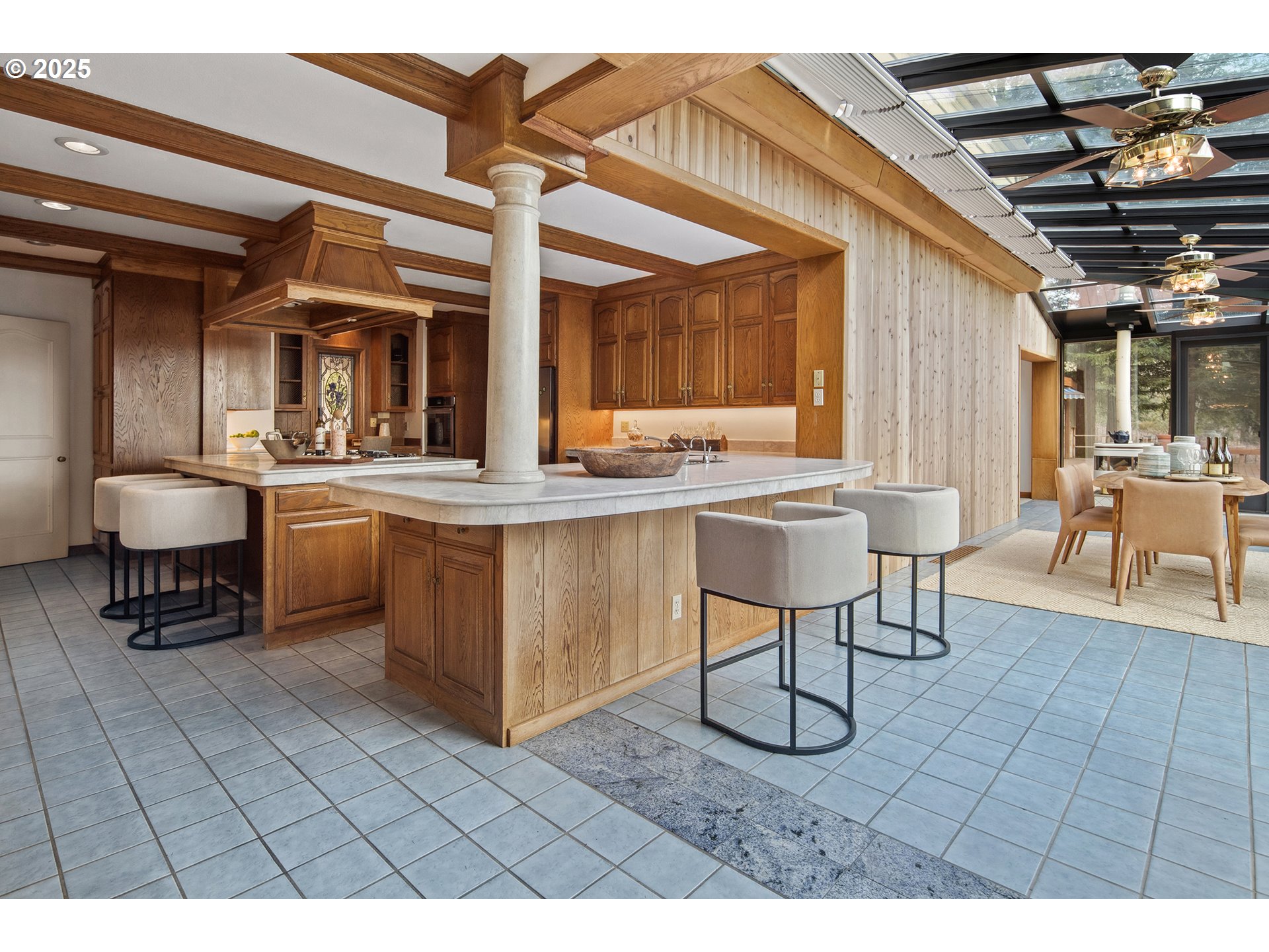 2732 SW SCHOLLS FERRY RD