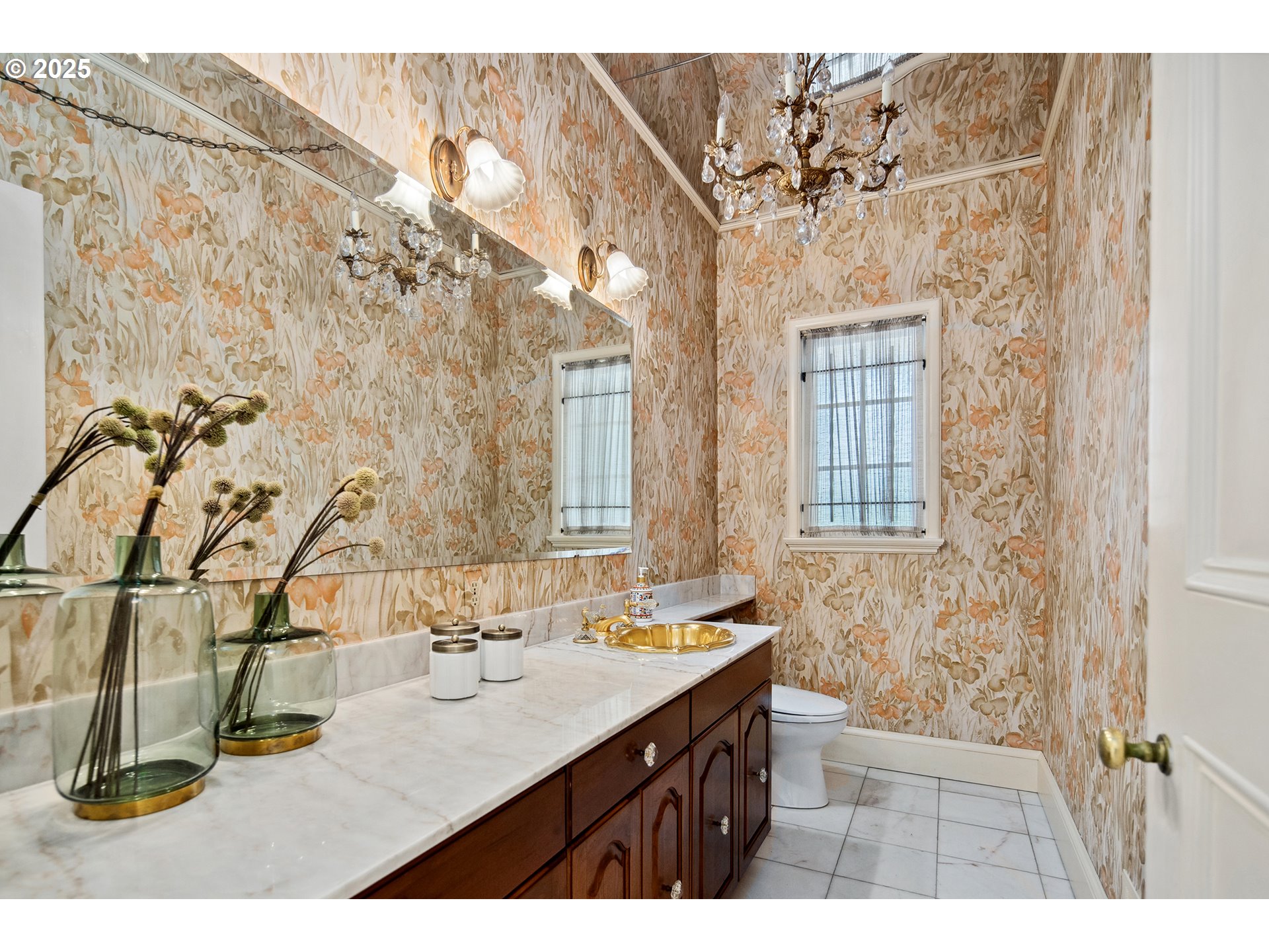 2732 SW SCHOLLS FERRY RD