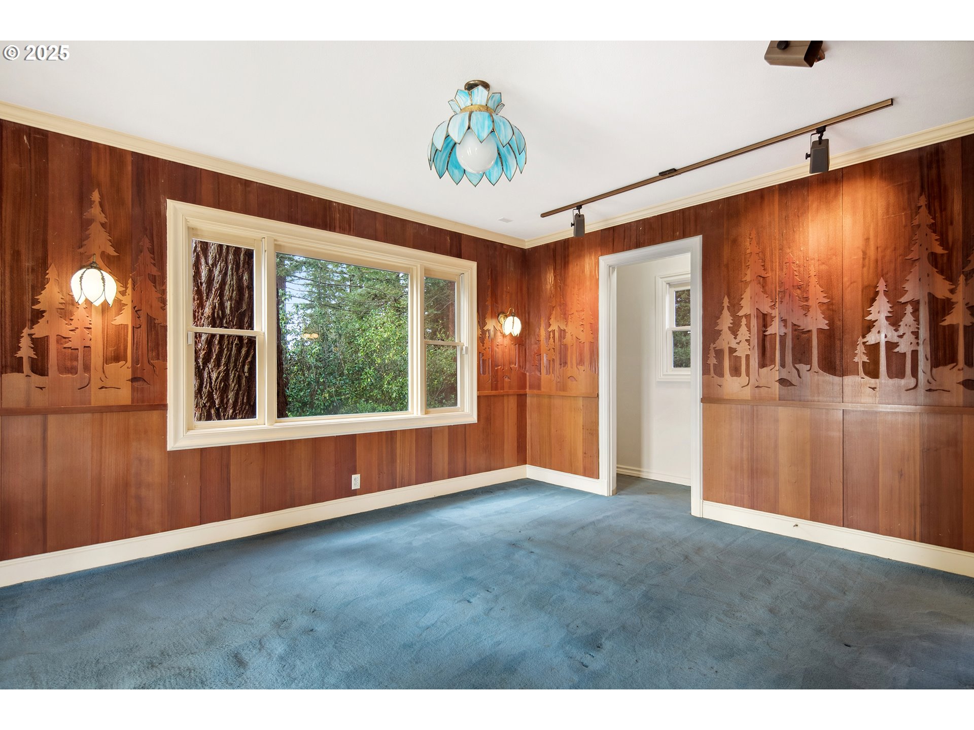 2732 SW SCHOLLS FERRY RD