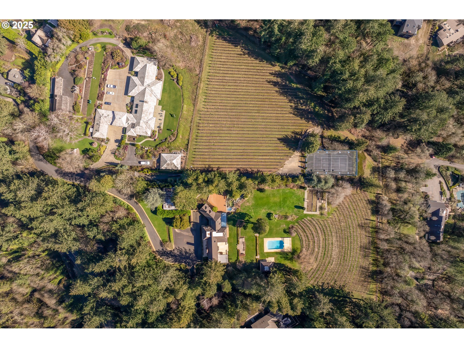 2732 SW SCHOLLS FERRY RD