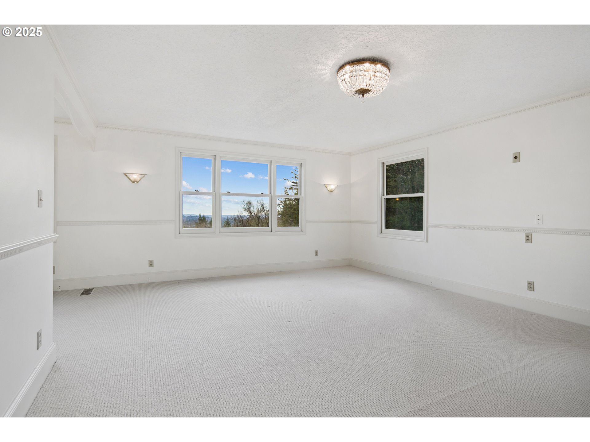 2732 SW SCHOLLS FERRY RD