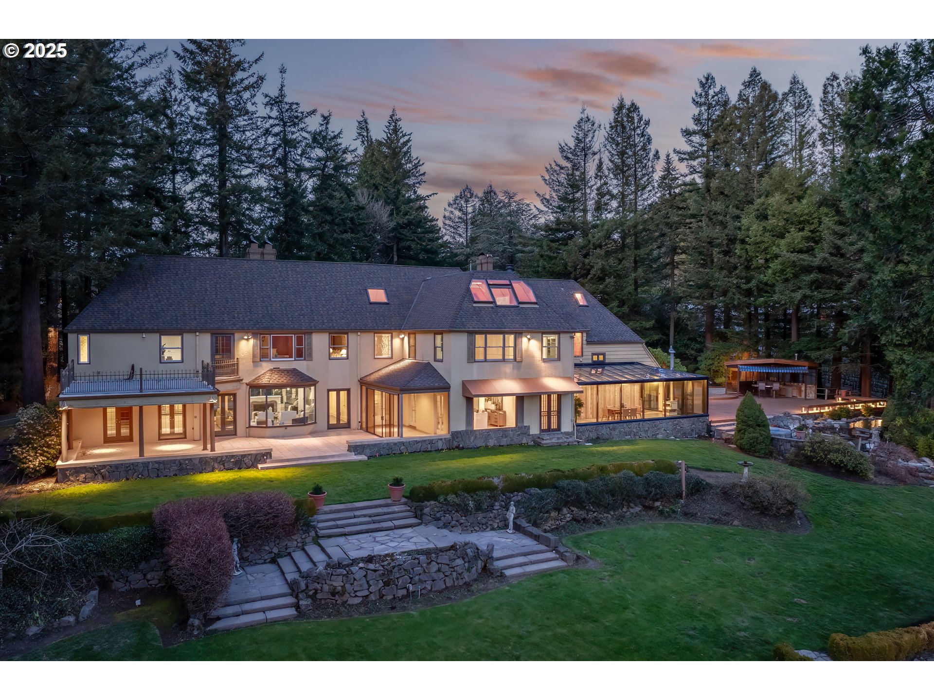 2732 SW SCHOLLS FERRY RD