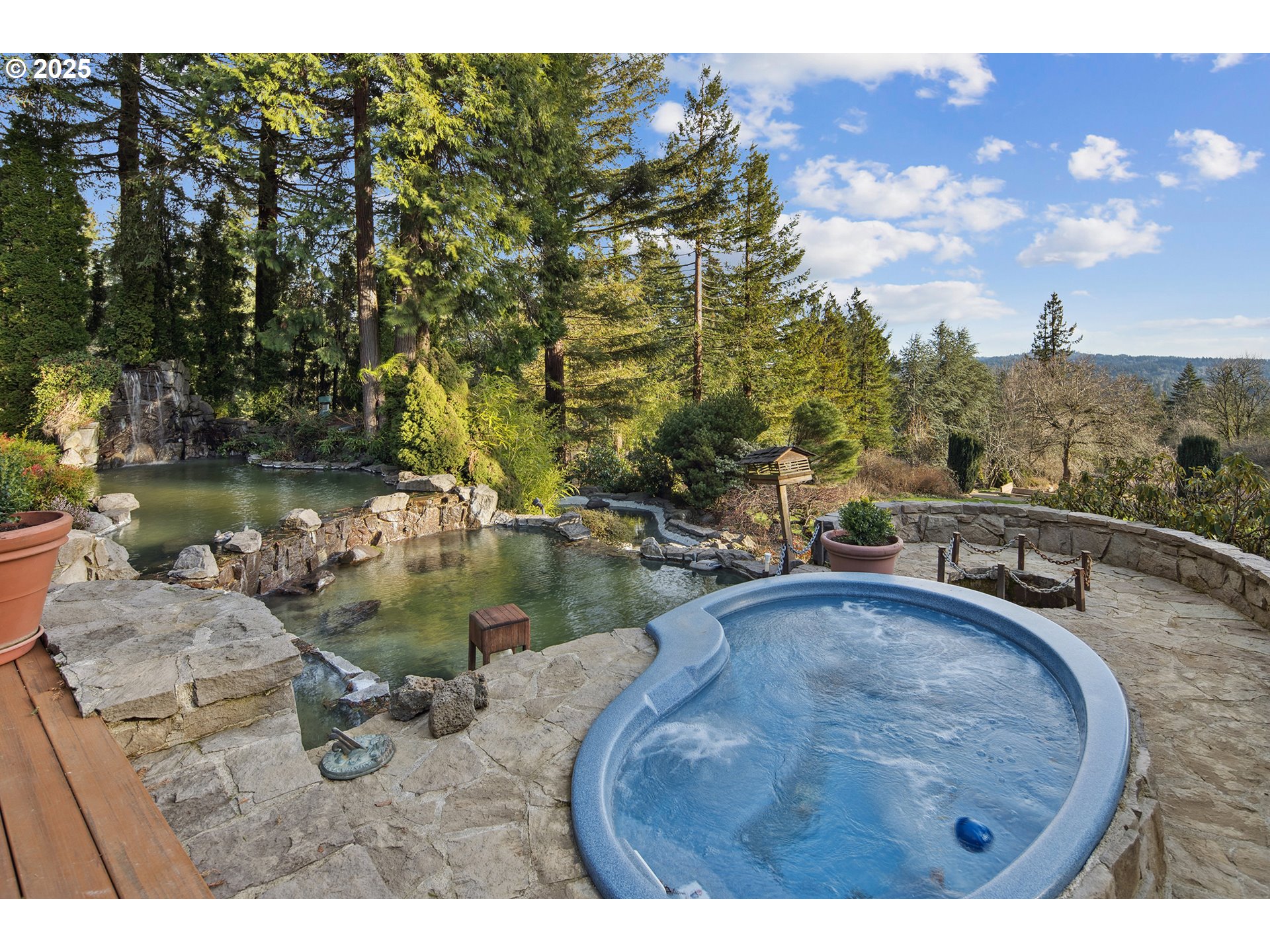 2732 SW SCHOLLS FERRY RD