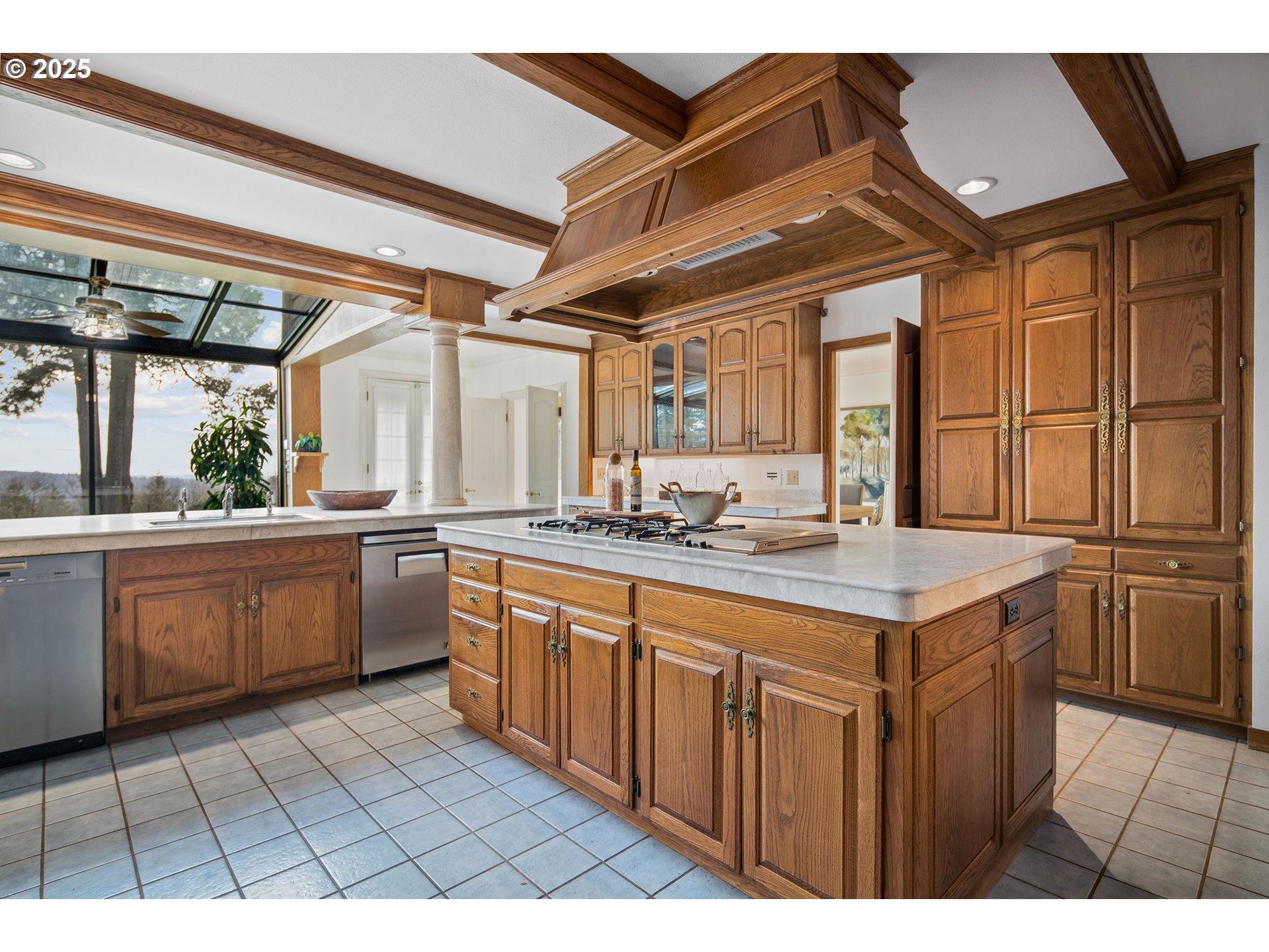 2732 SW SCHOLLS FERRY RD