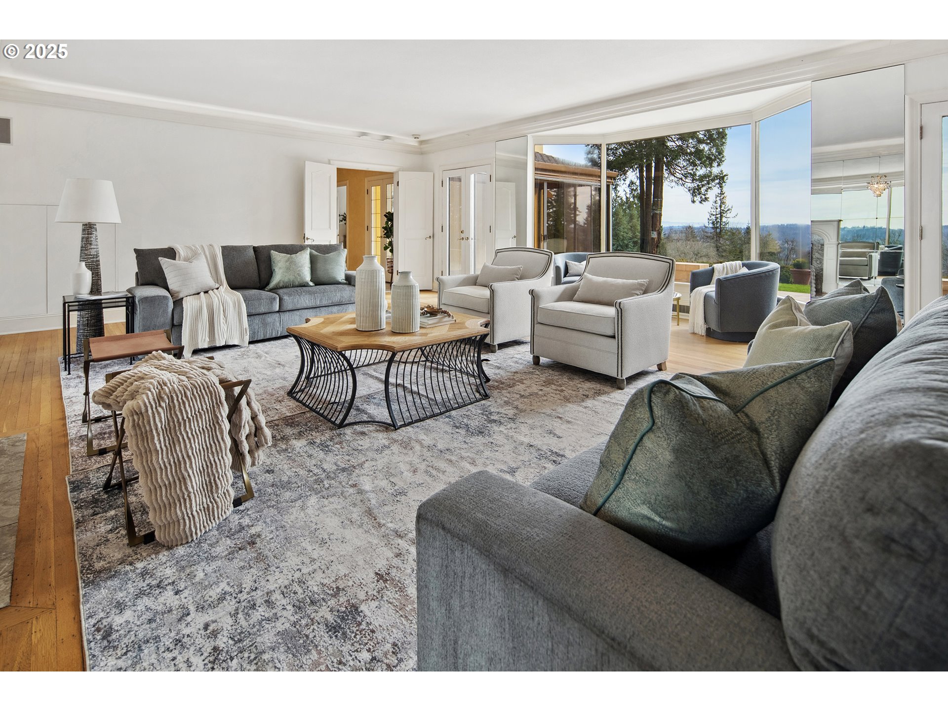 2732 SW SCHOLLS FERRY RD