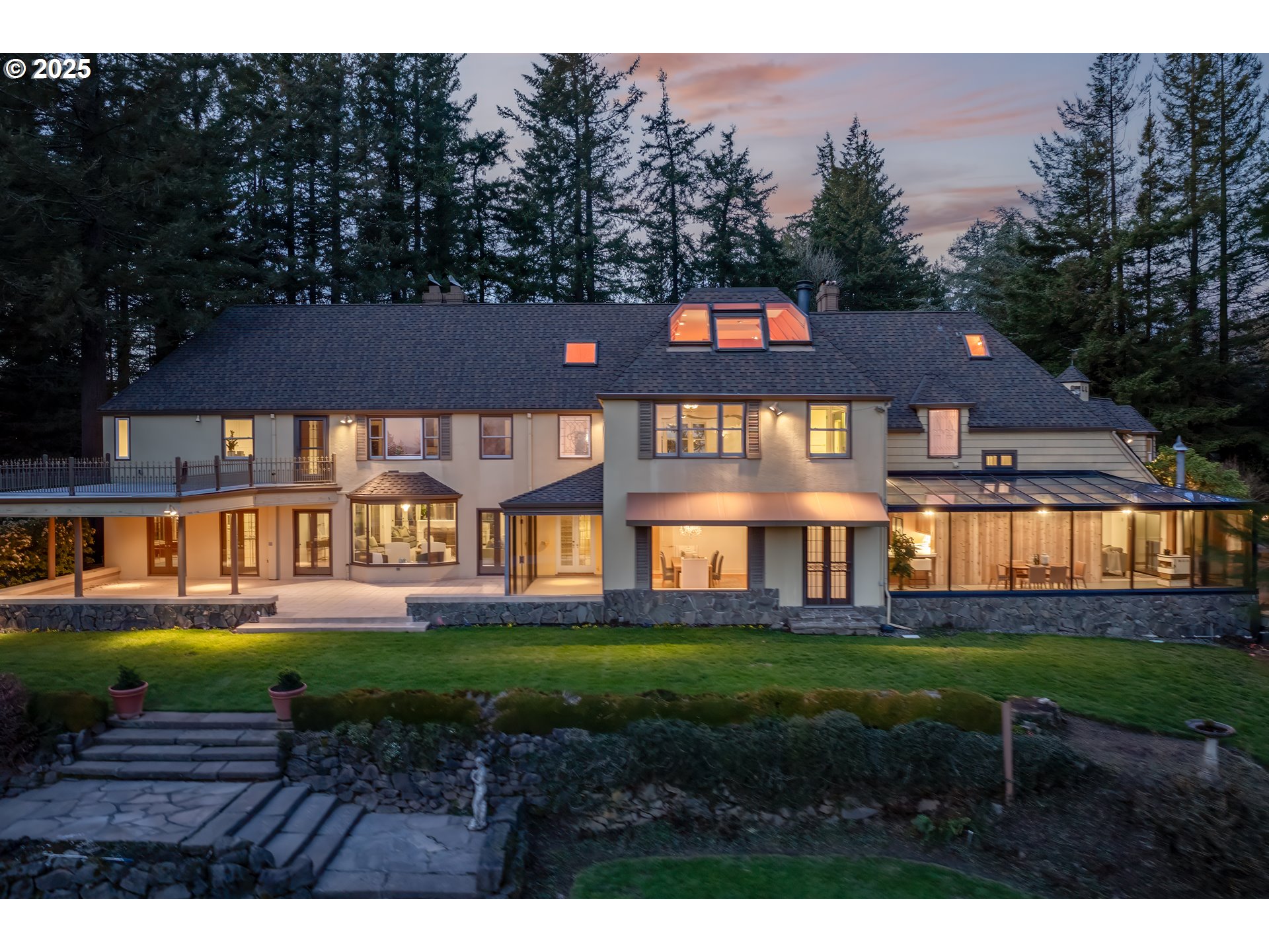 2732 SW SCHOLLS FERRY RD