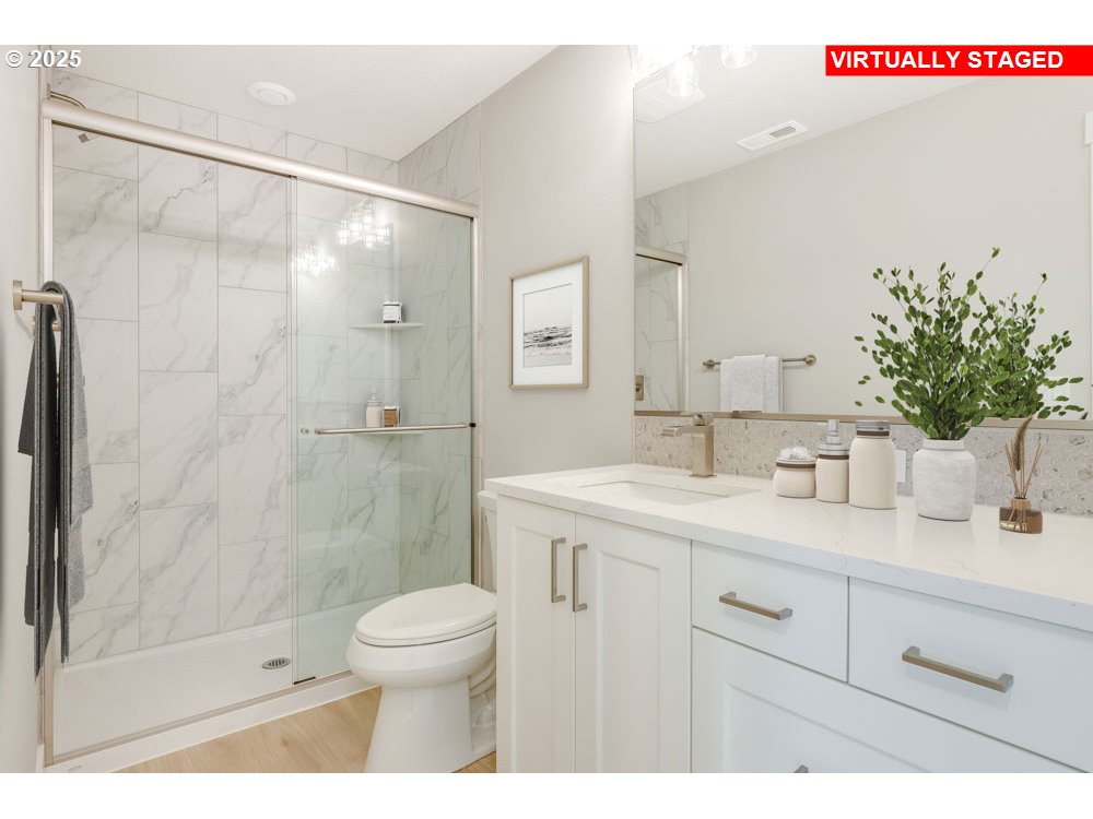 4240 SE CENTURY BLVD