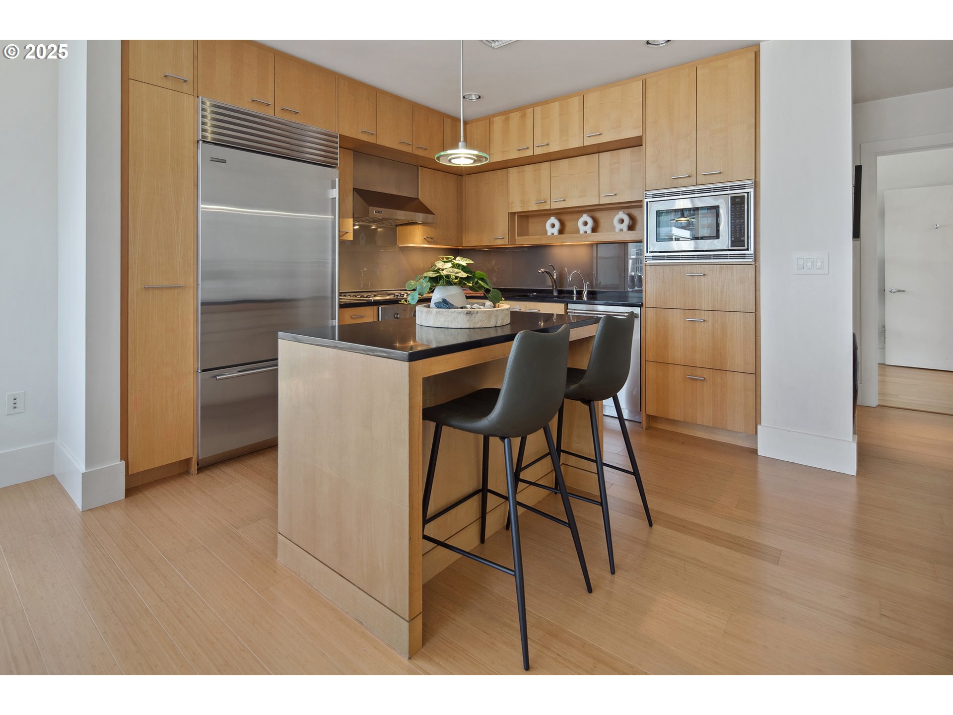 1001 NW LOVEJOY ST 605