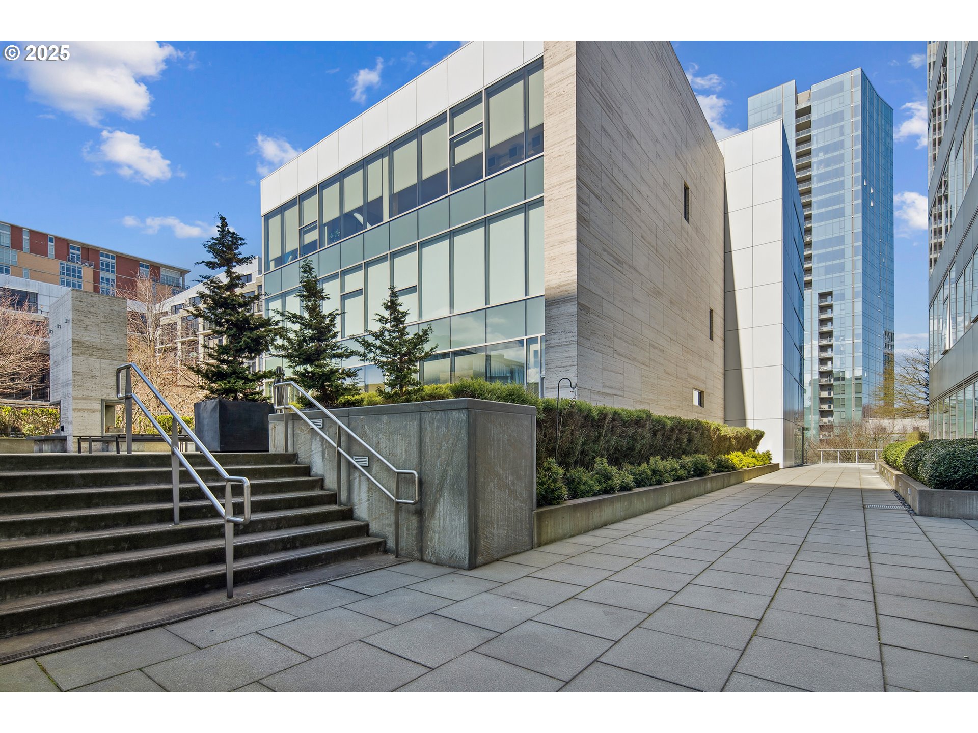 1001 NW LOVEJOY ST 605