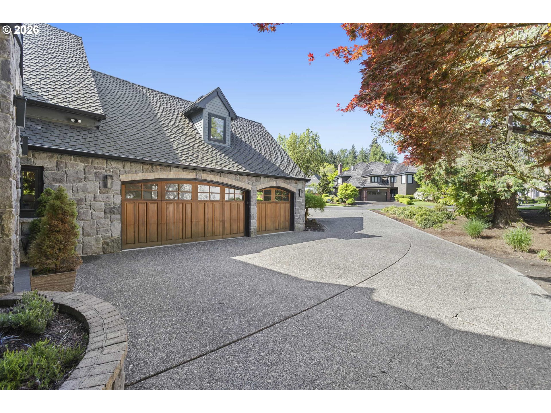 18370 RIVER EDGE LN