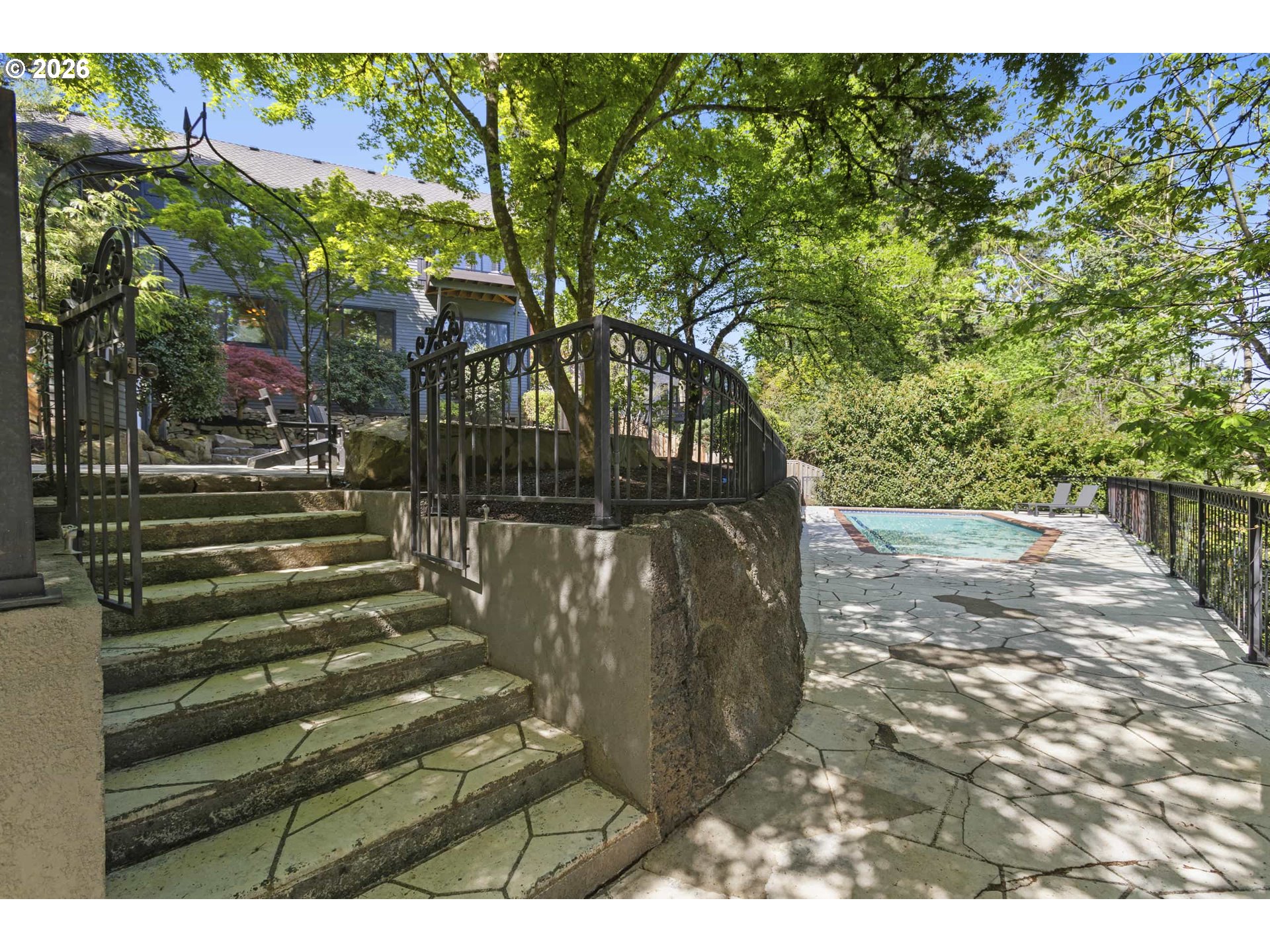 18370 RIVER EDGE LN