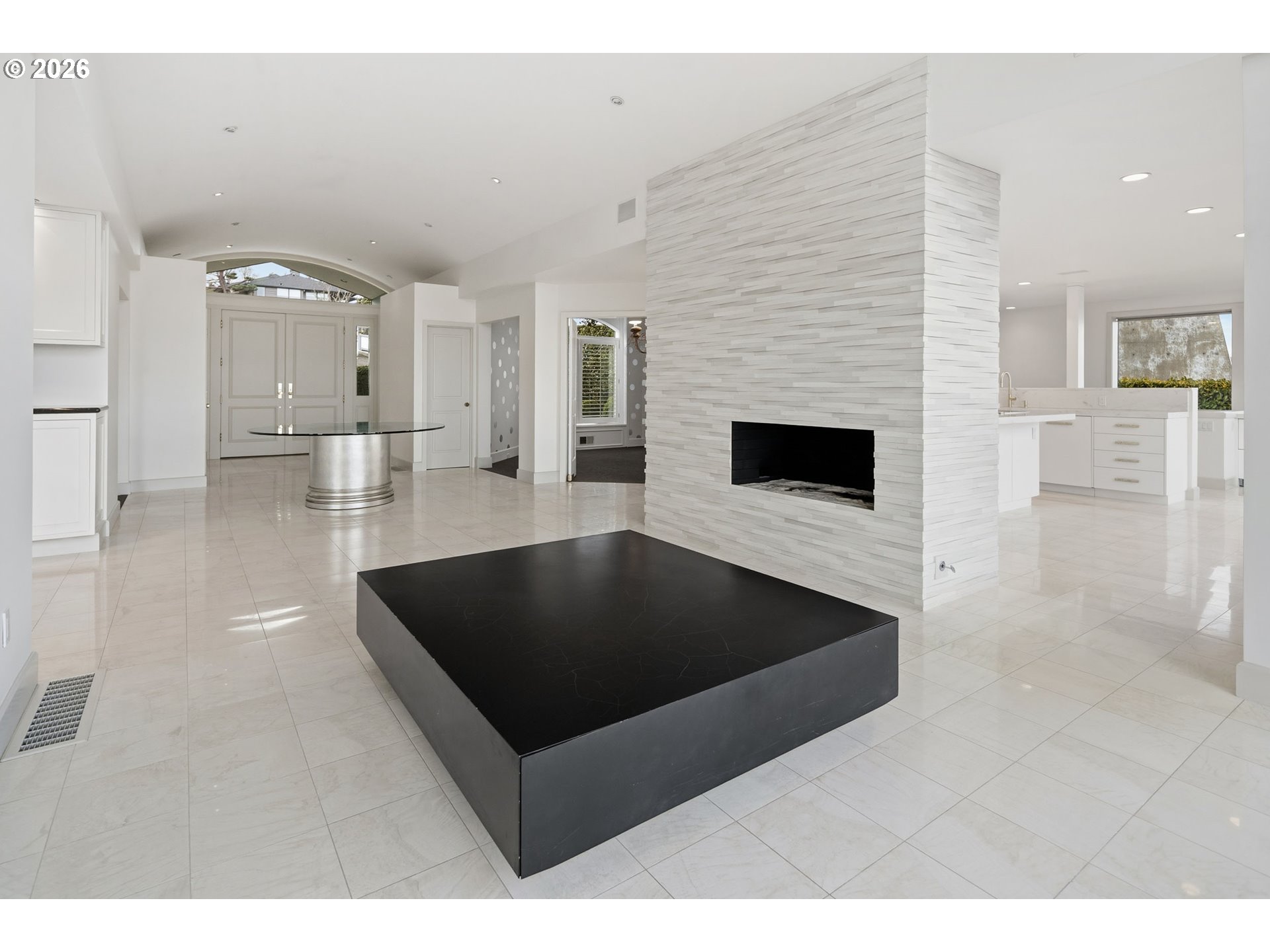 1235 SW MYRTLE CT