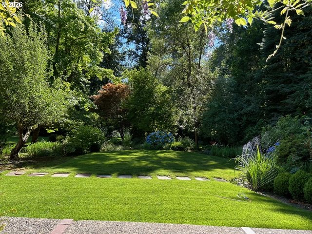 13220 S IRON MOUNTAIN BLVD