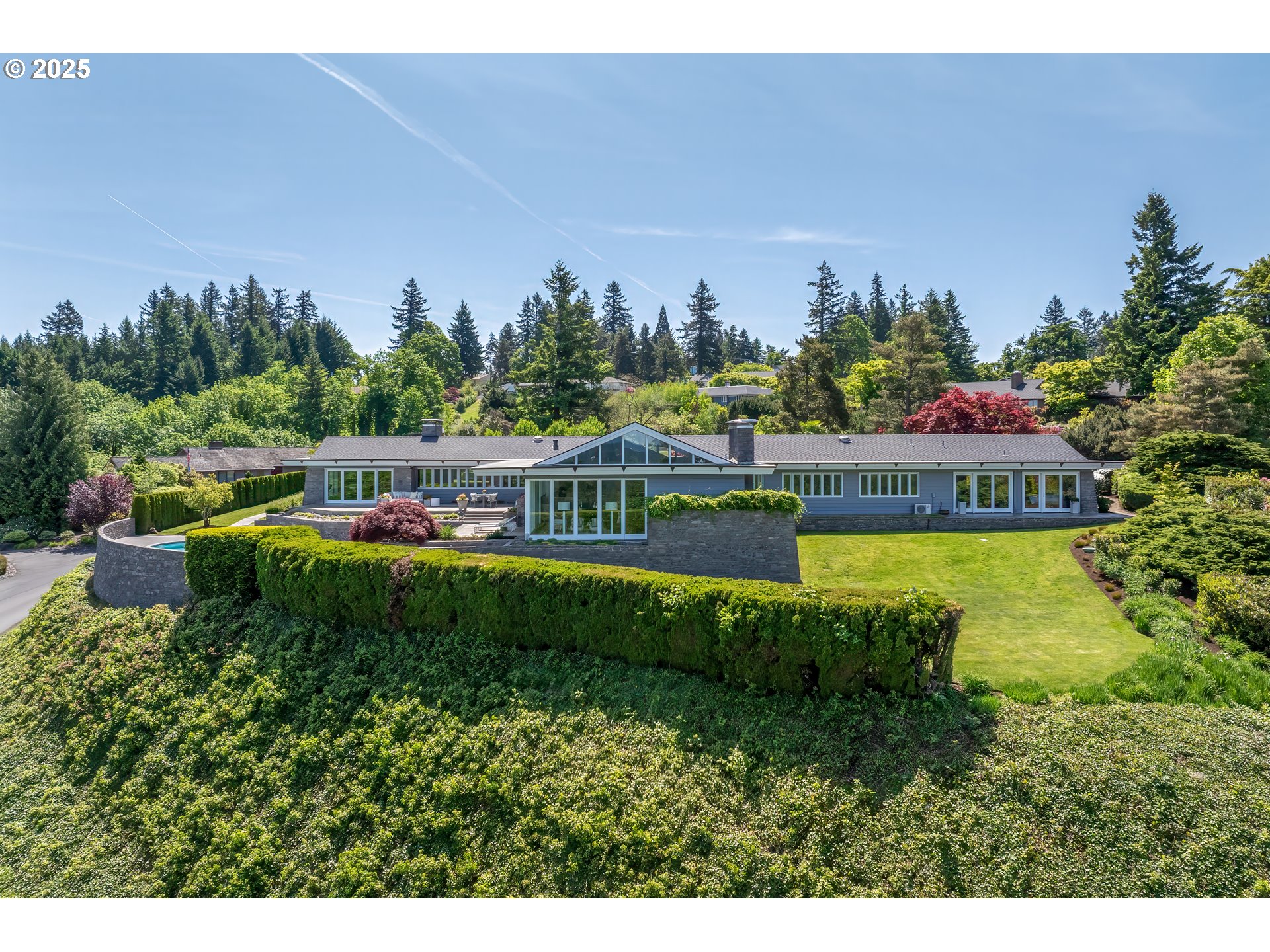 777 CHERRY CIR