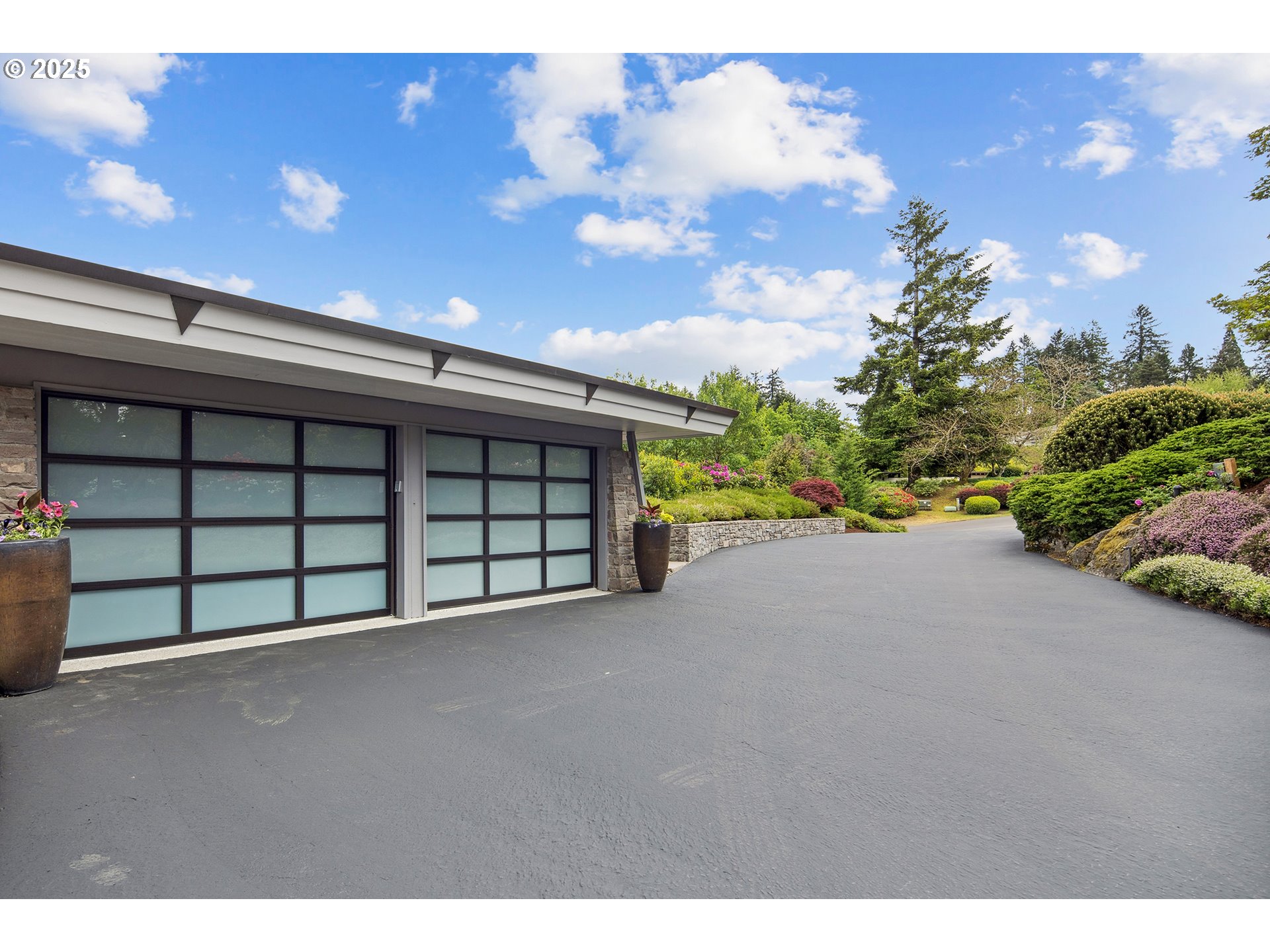 777 CHERRY CIR