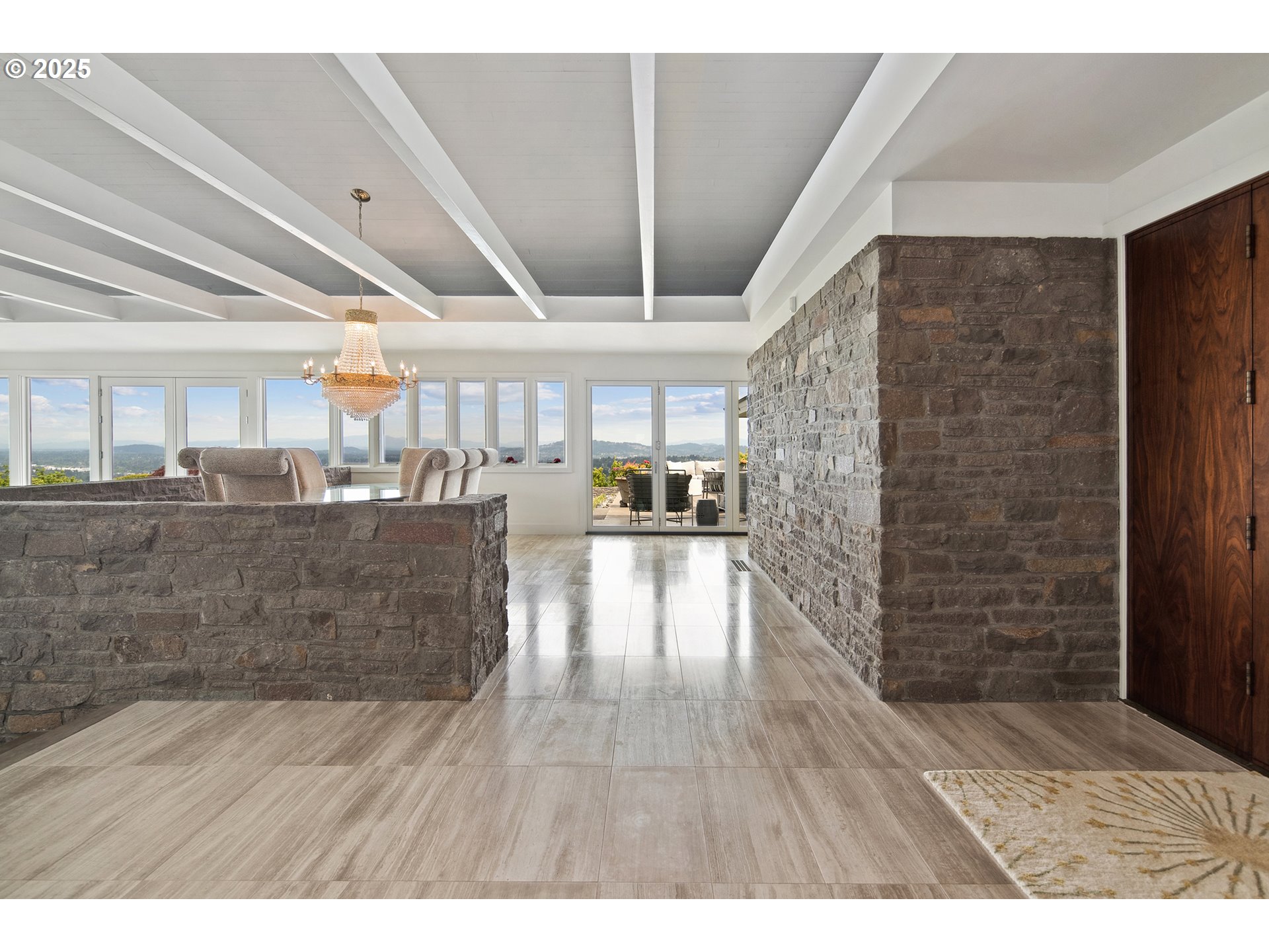 777 CHERRY CIR