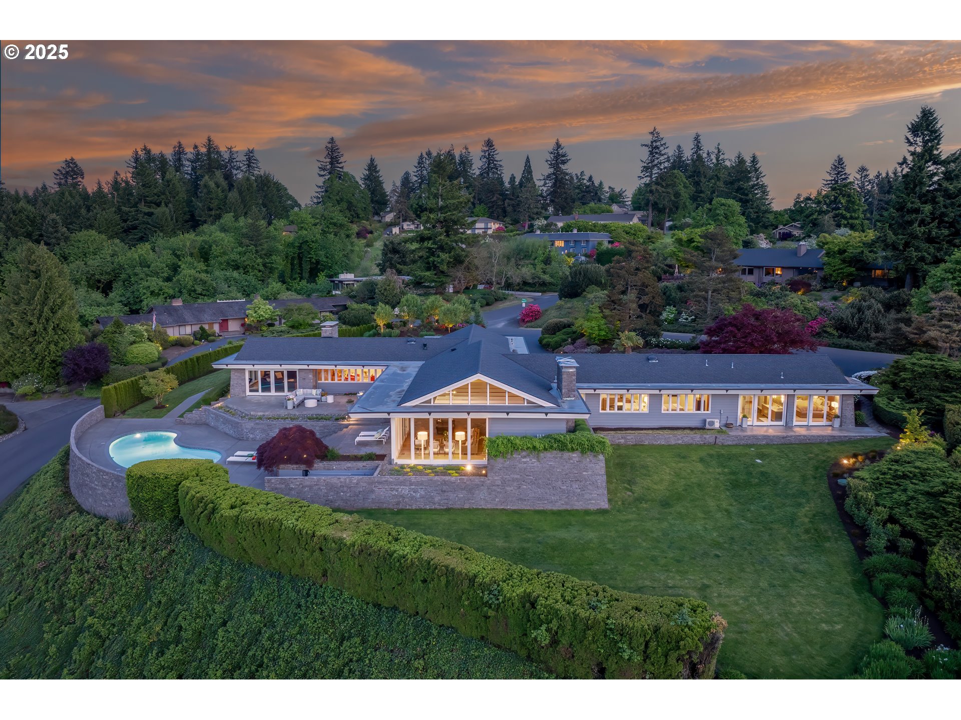 777 CHERRY CIR