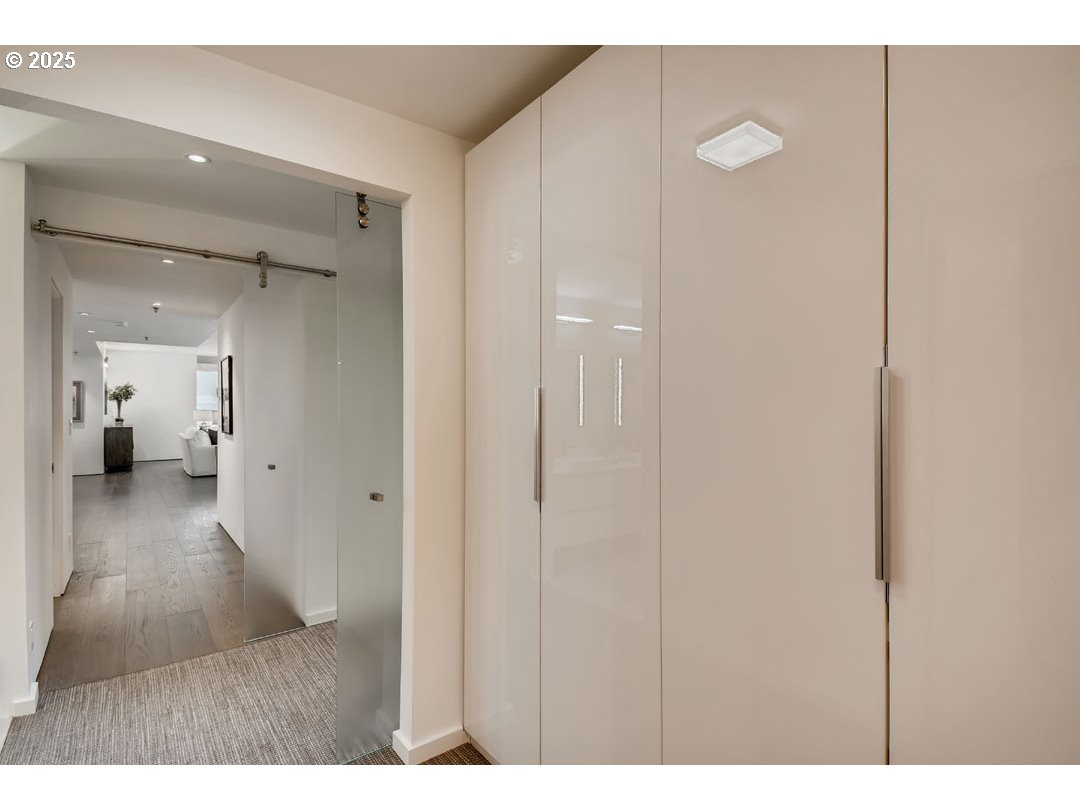 1414 SW 3RD AVE 2101