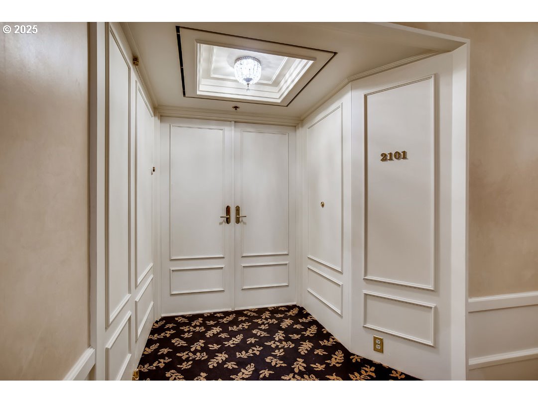 1414 SW 3RD AVE 2101