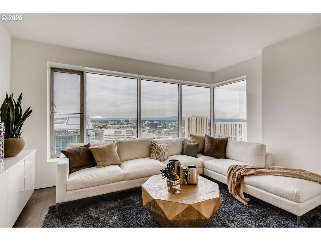 1414 SW 3RD AVE 2101