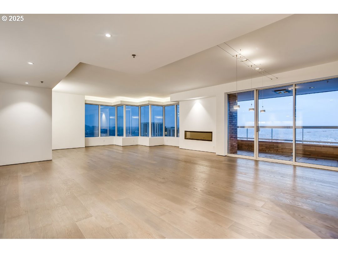 1414 SW 3RD AVE 2101