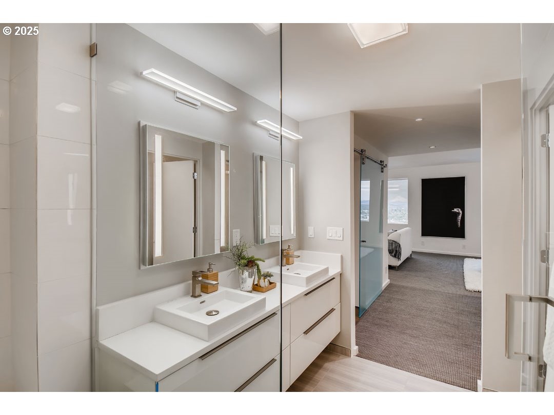 1414 SW 3RD AVE 2101