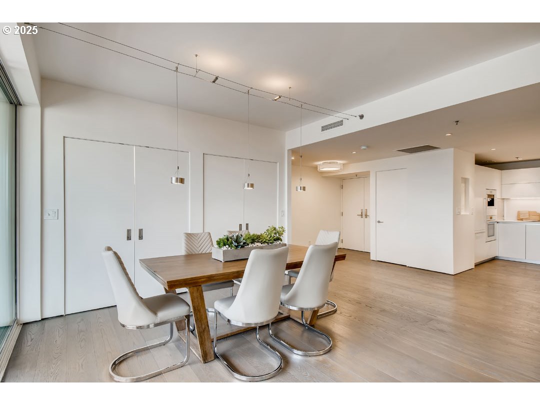 1414 SW 3RD AVE 2101