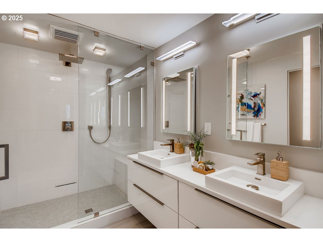 1414 SW 3RD AVE 2101