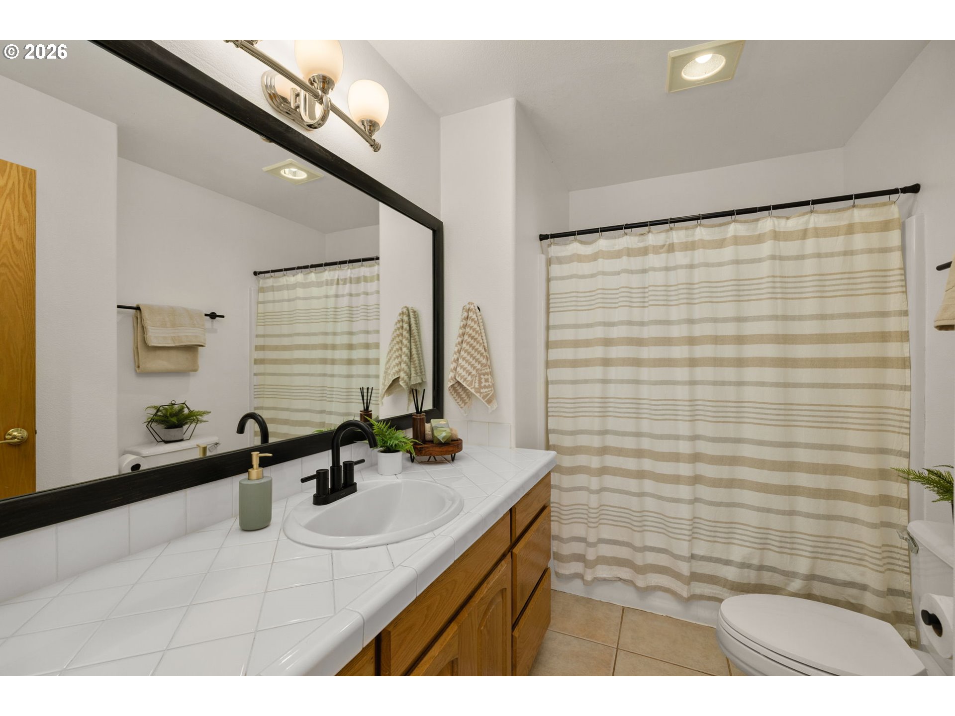 19290 CAPTAINS CT