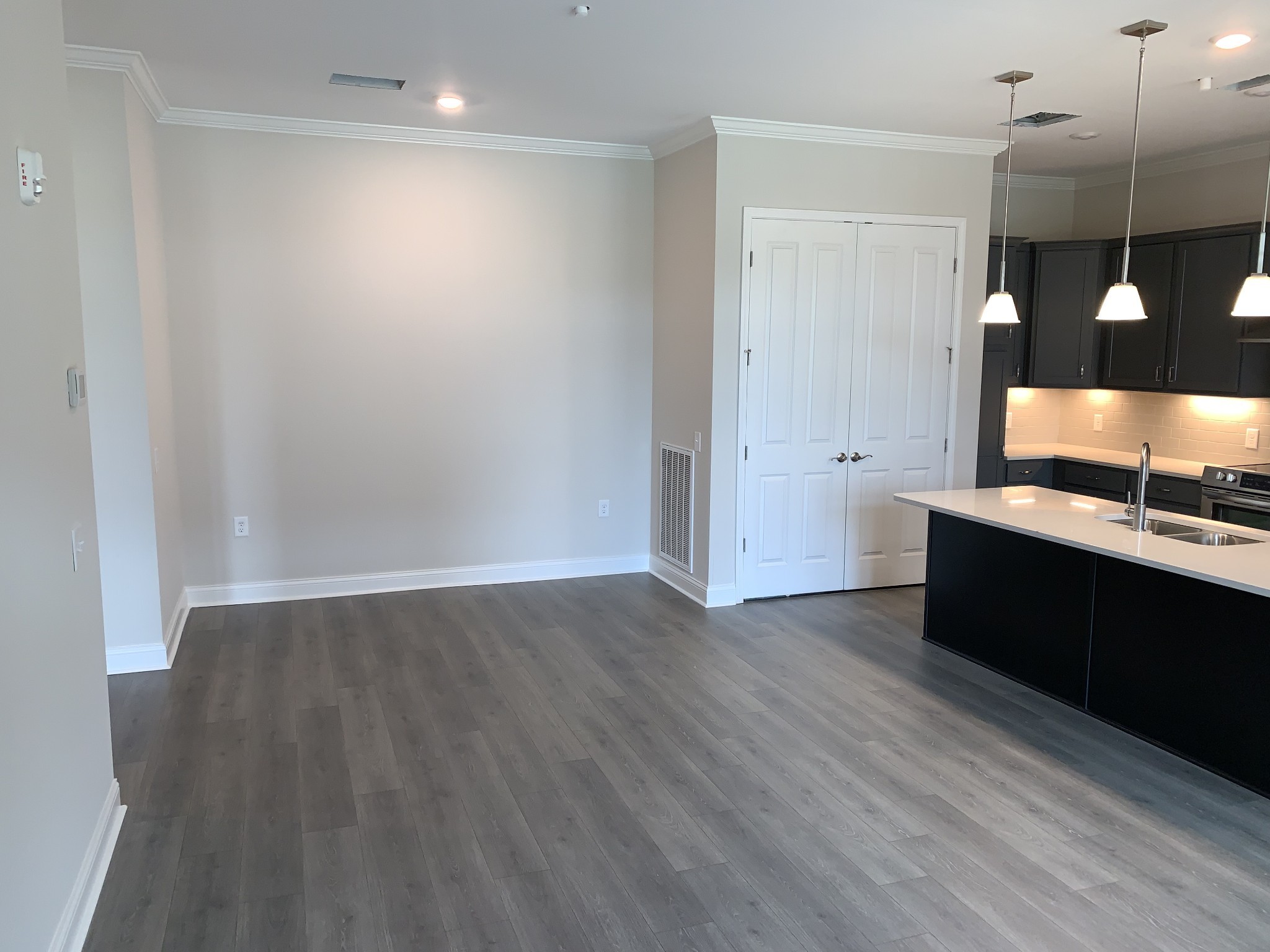 2089 Branford Place Unit: 102