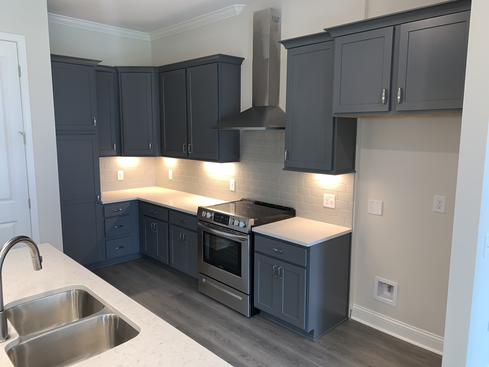 2089 Branford Place Unit: 102