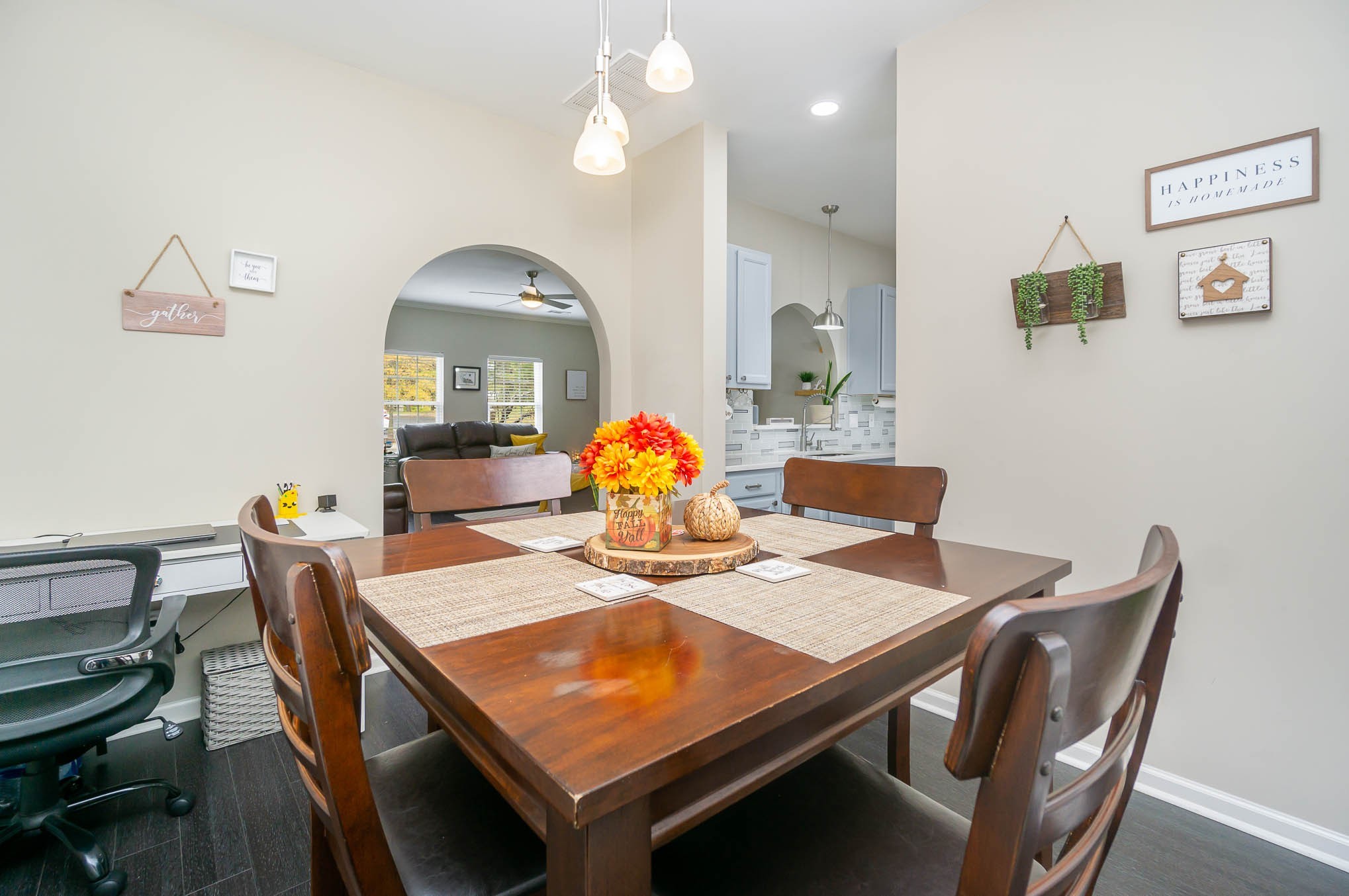 1101 Downs Blvd Unit: 84