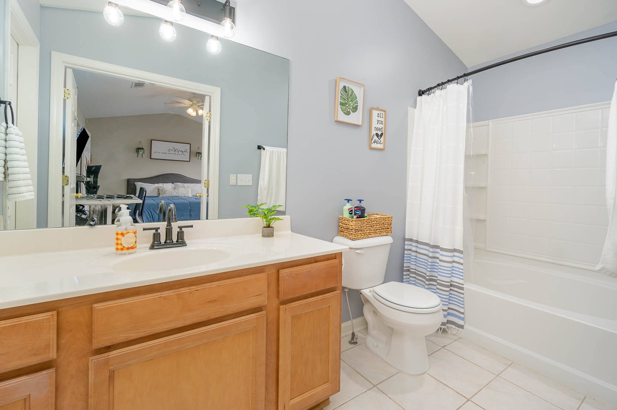 1101 Downs Blvd Unit: 84