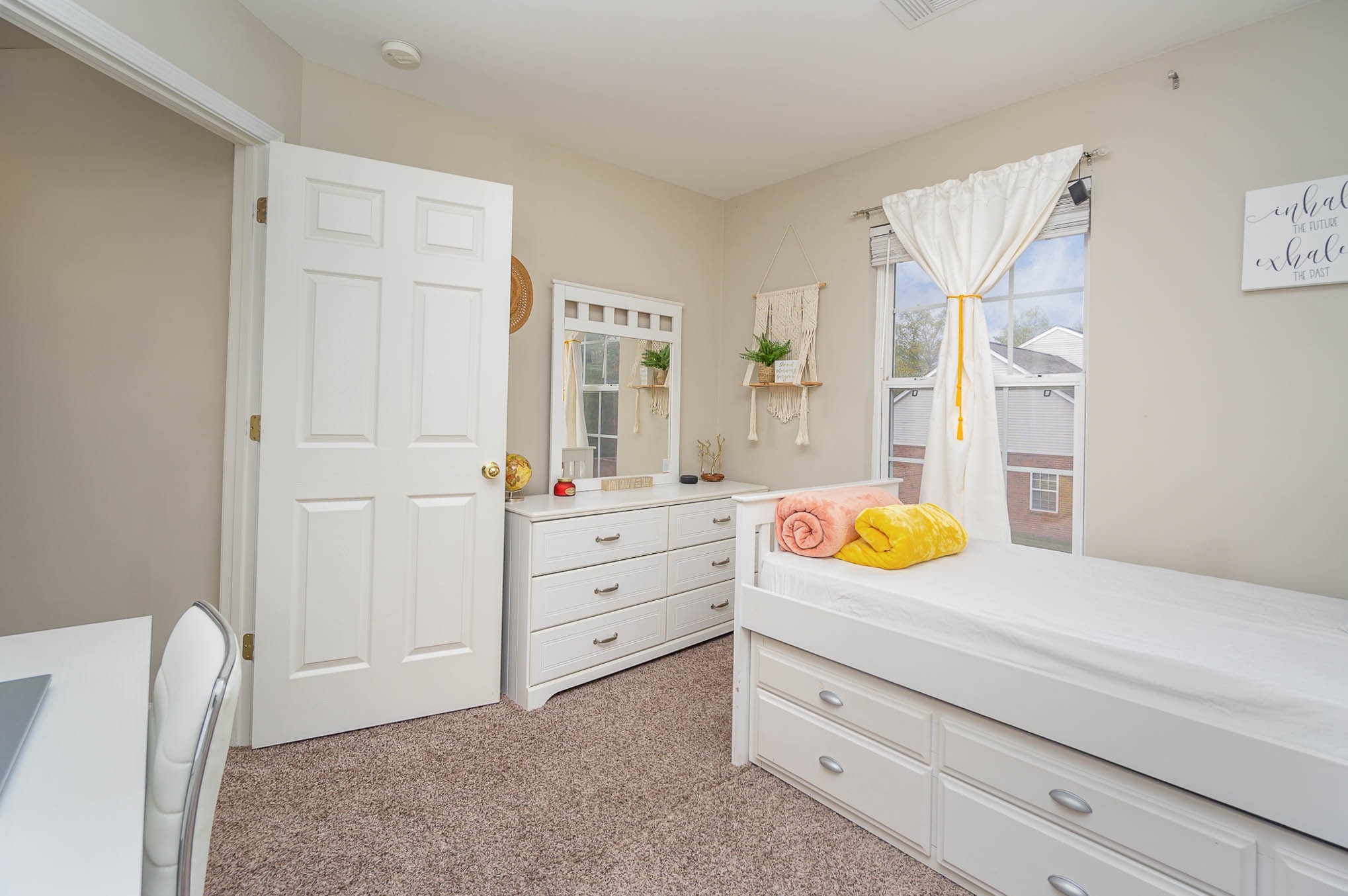 1101 Downs Blvd Unit: 84