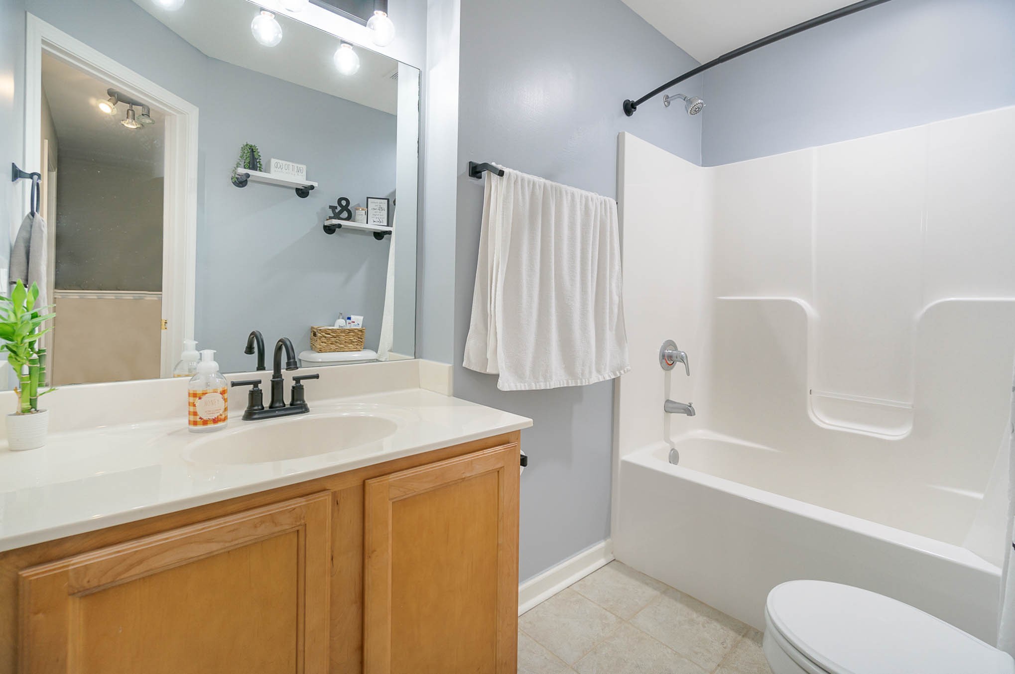 1101 Downs Blvd Unit: 84