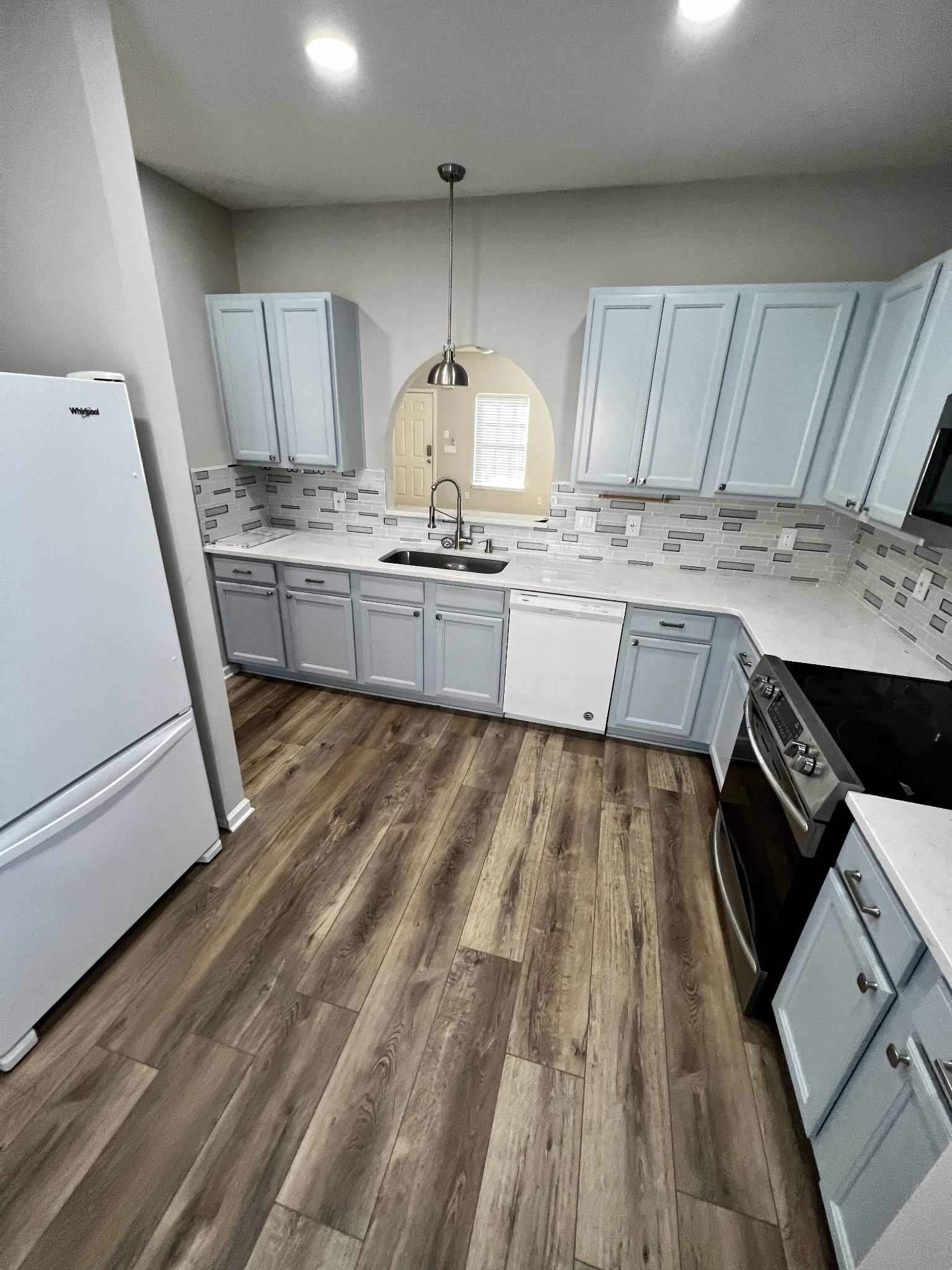 1101 Downs Blvd Unit: 84