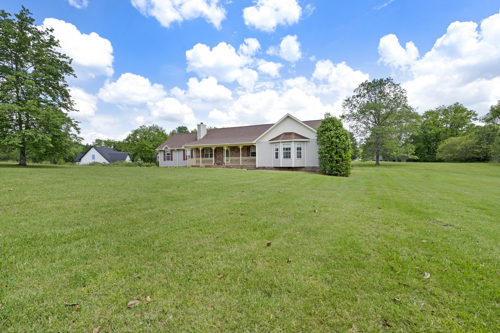 617 Point of View Dr