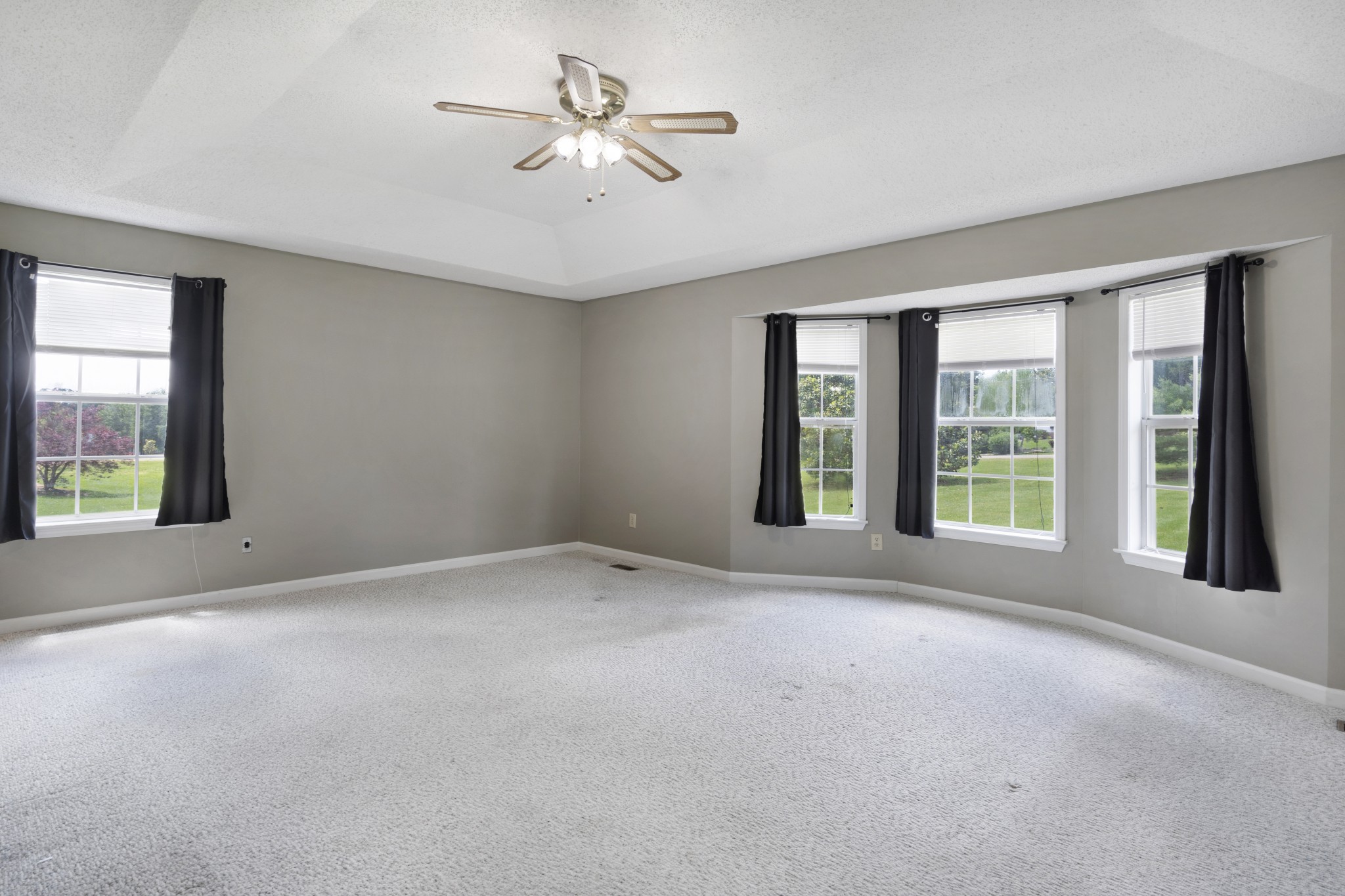 617 Point of View Dr