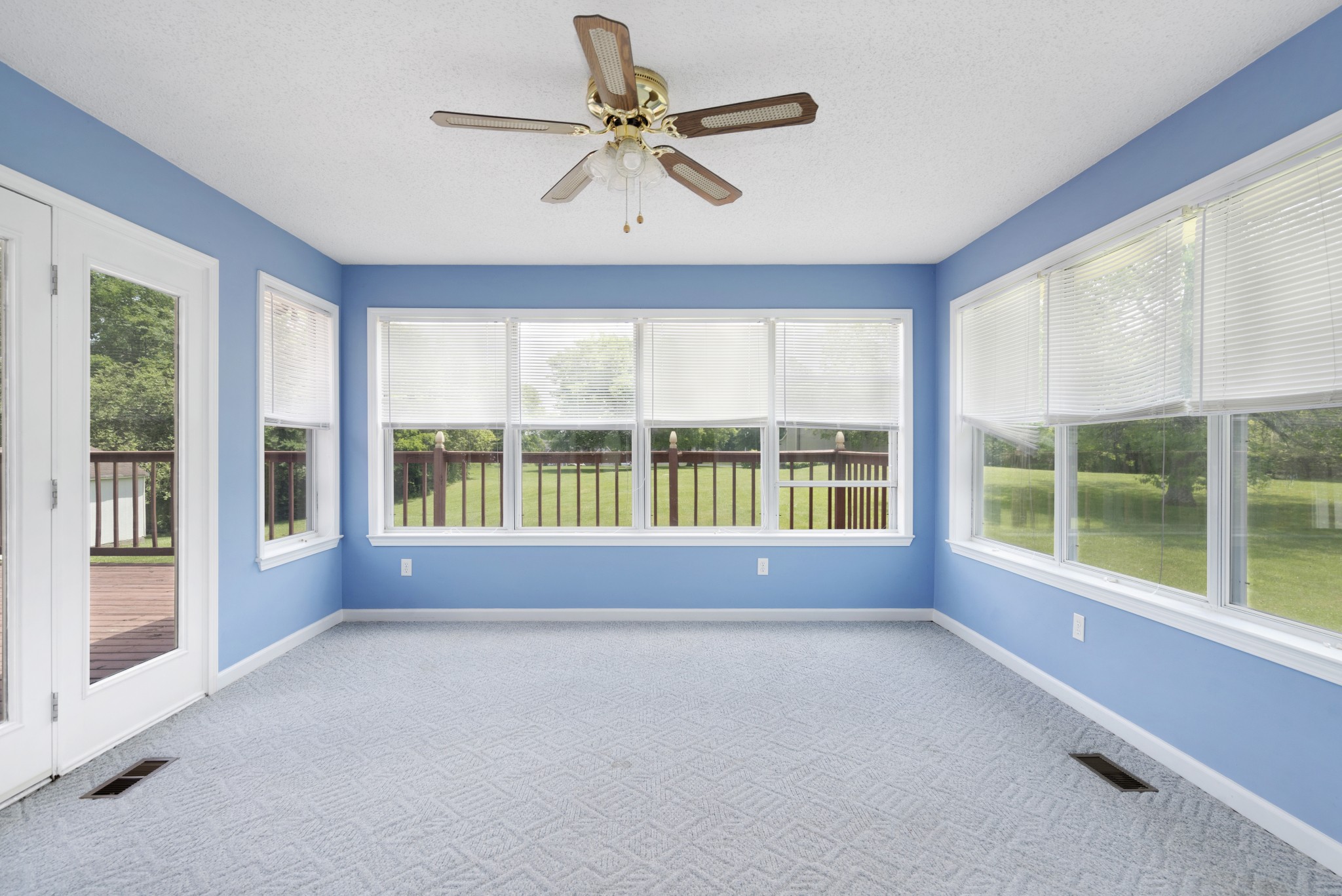 617 Point of View Dr