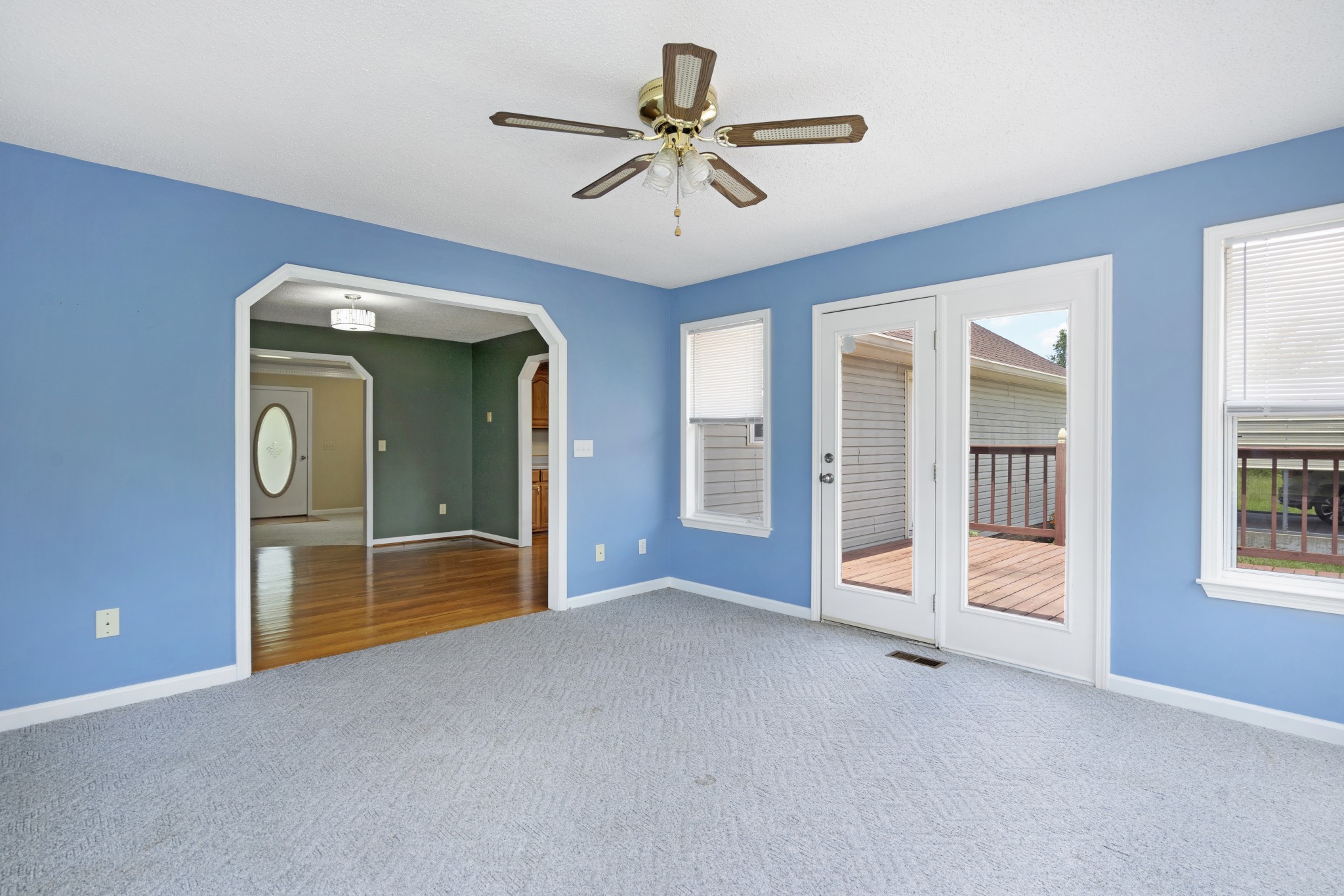 617 Point of View Dr