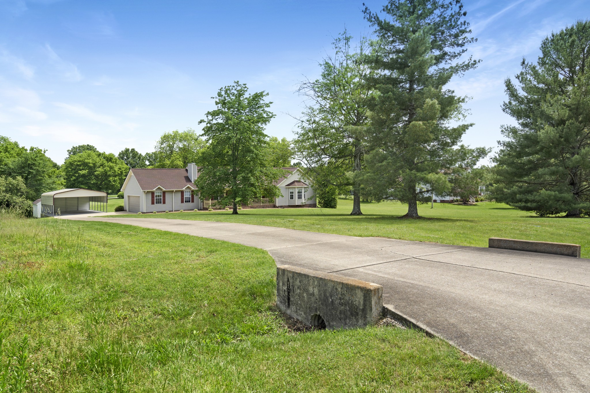 617 Point of View Dr